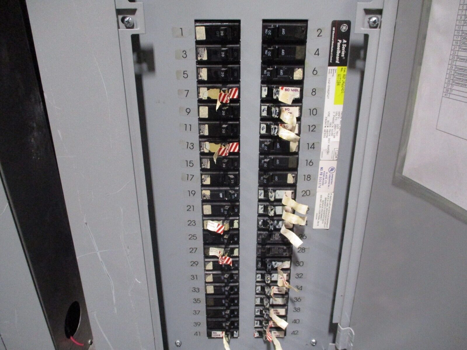 GE Main Breaker Circuit Breaker Panel AQF3422ABX 225A Max, 225A Main 240V Used