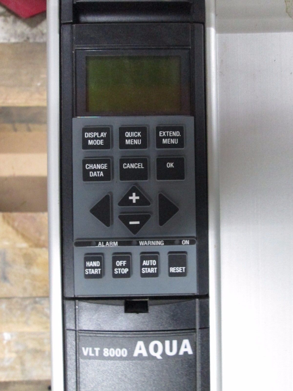 DanFoss VLT 8000 AC Drive VLT8102AT4C20STR0DLF00A31C0 100HP 3Ph Used