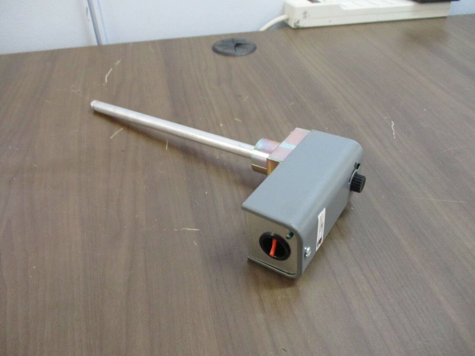 Johnson Controls Warm Air Limit Control A25AN-10 120/208/240V Manual Reset M2