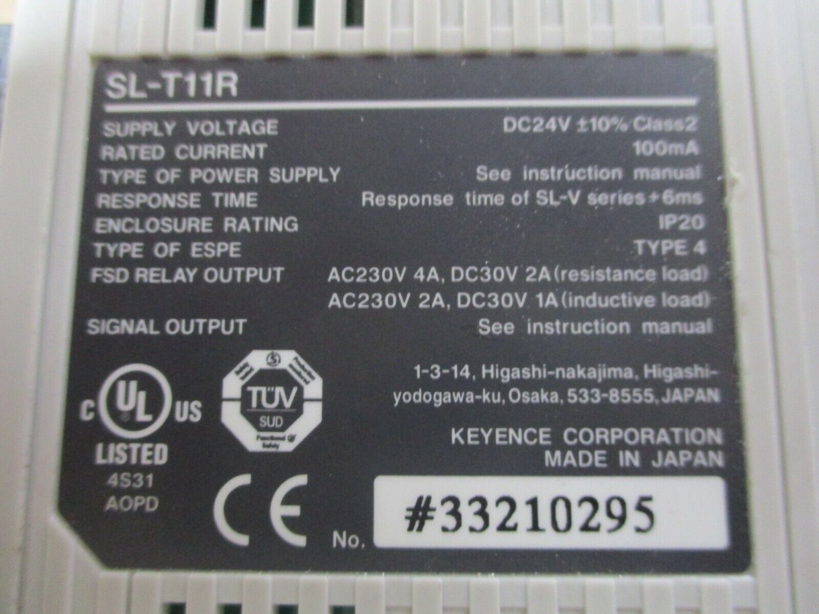 Keyence Light Curtain Terminal SL-T11R 24VDC 10mA *Bad Terminal Screw* Used