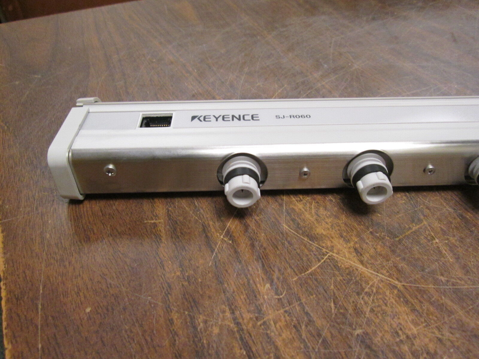 Keyence Static Elimination Bar Type Main Unit SJ-R060 Used