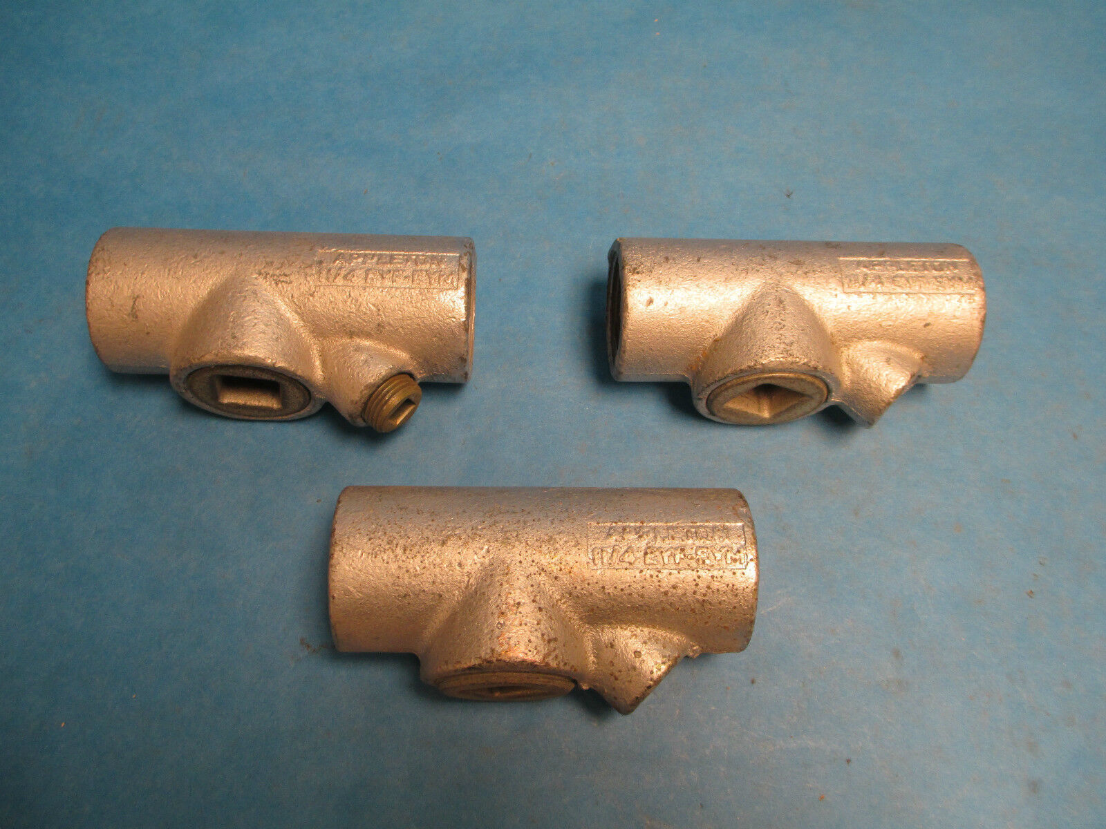 Appleton 1-1/4" Verticle Conduit Female-Female EYF-EYM, Lot of 3!