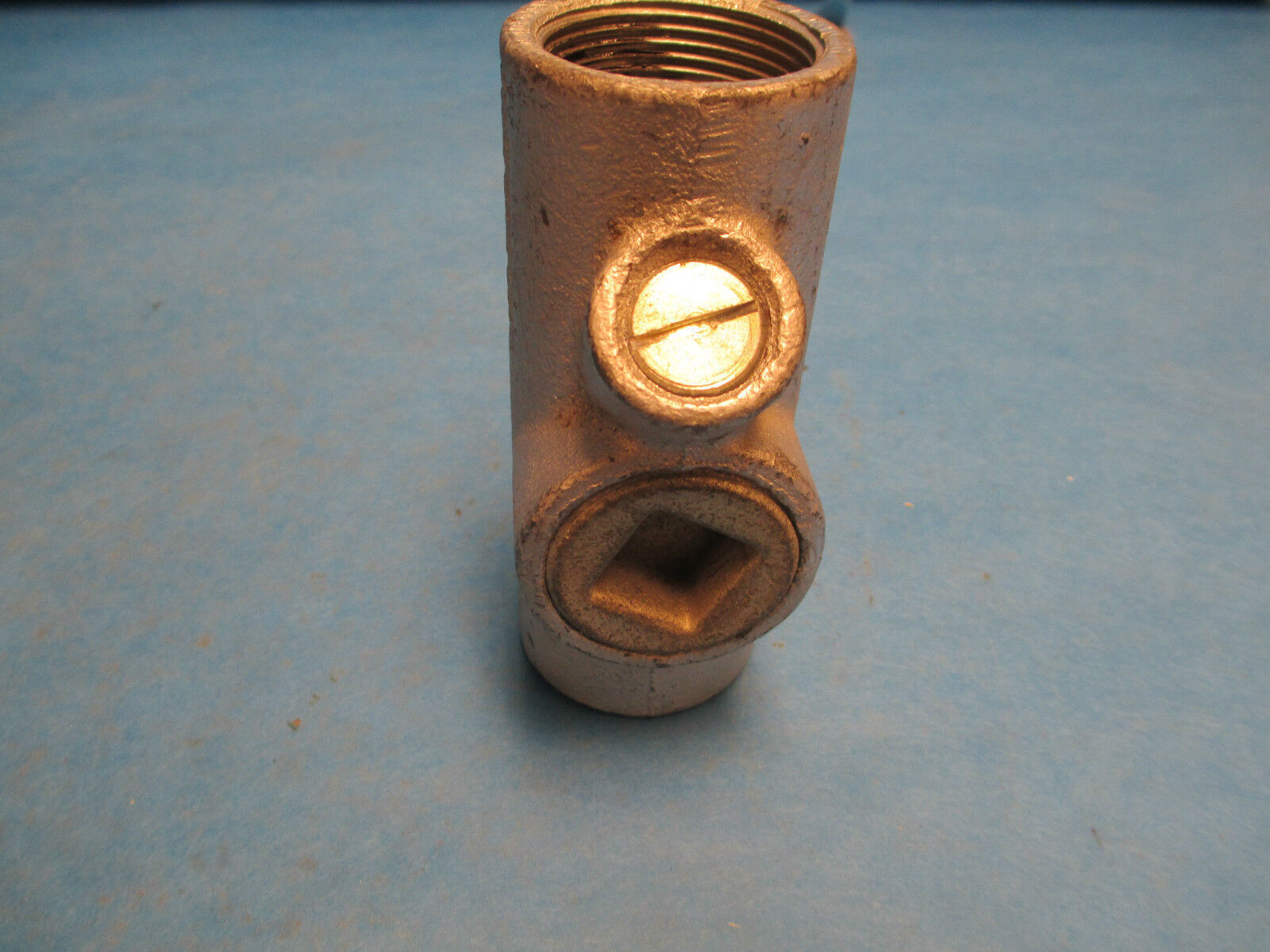 Appleton 1-1/4" Verticle Conduit Female-Female EYF-EYM, Lot of 3!