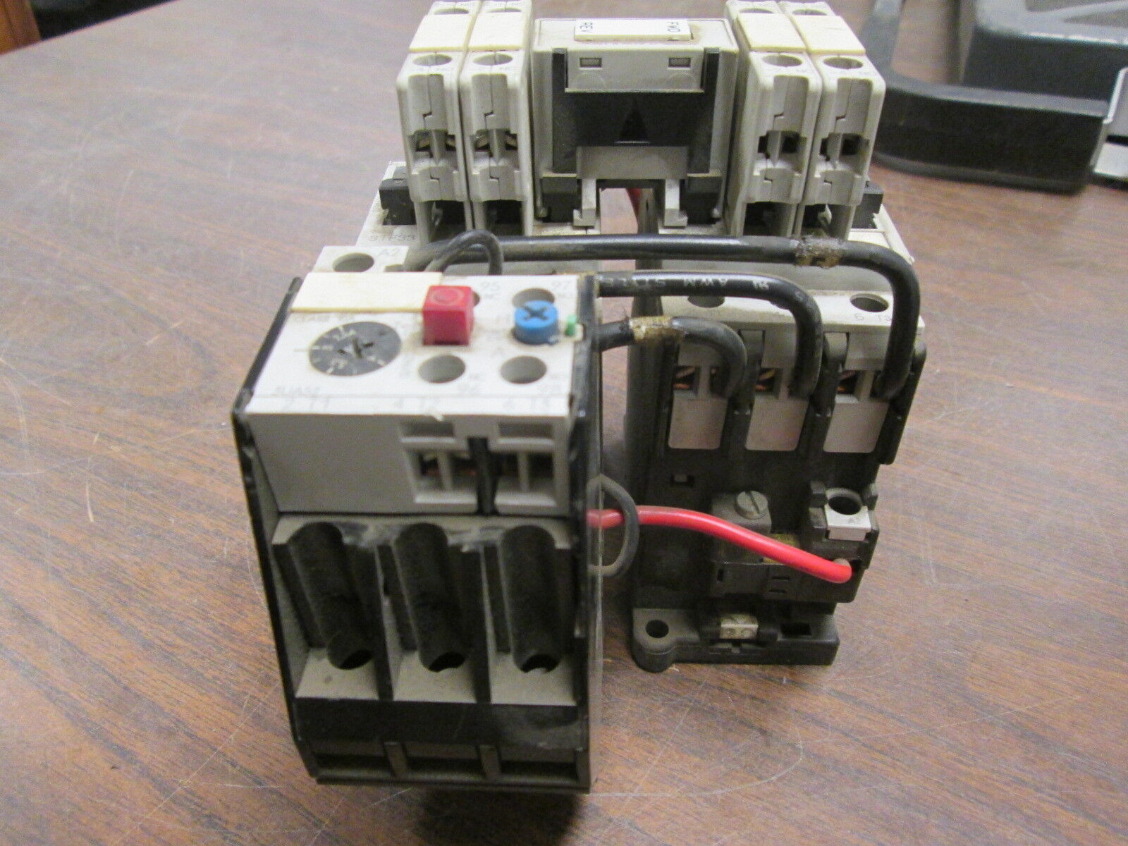 Siemens Reversing Starter CRL0F3321* 3UA52 00-1E Range 2.5-4A 120V coil Used