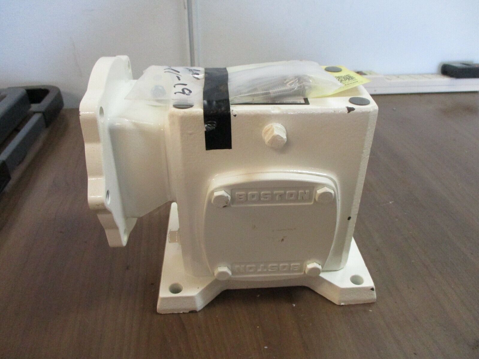 Boston Gear Reducer BKCF721B-30KP-B5-GS1 Ratio 30:1 *Minor Chipped Paint *No Box