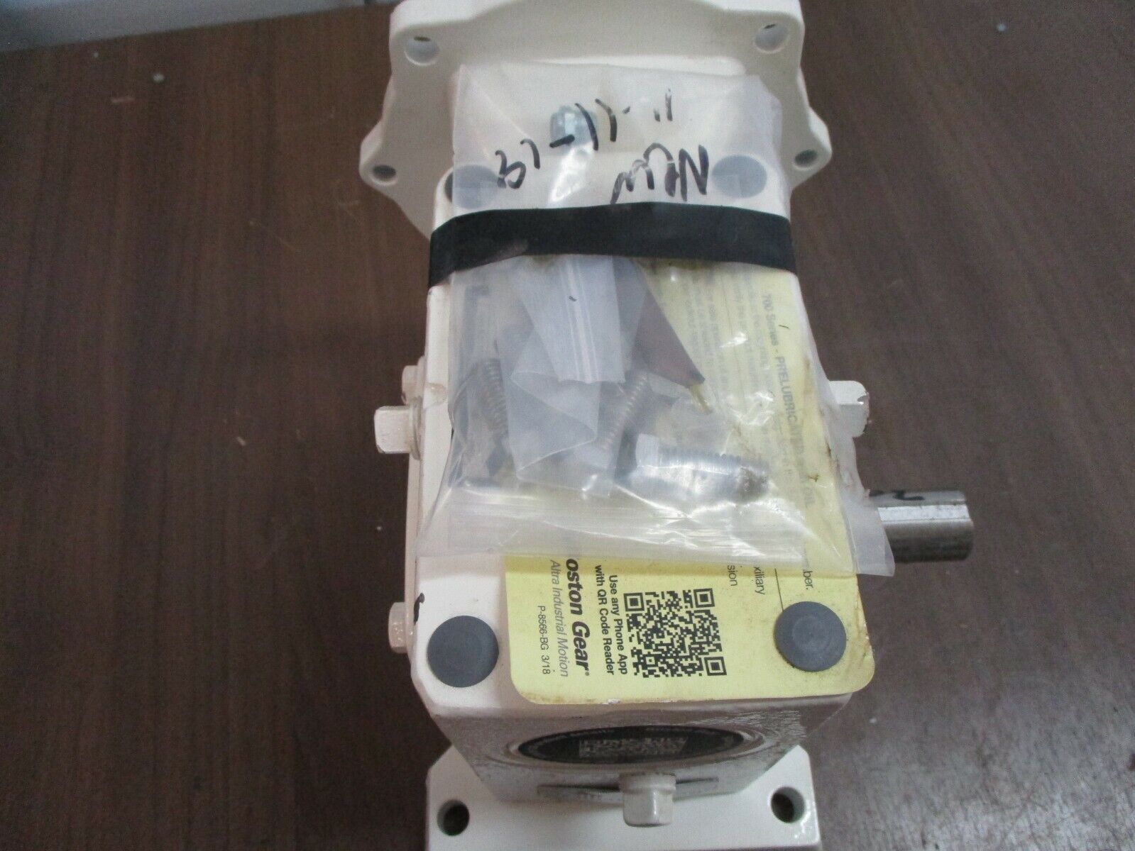 Boston Gear Reducer BKCF721B-30KP-B5-GS1 Ratio 30:1 *Minor Chipped Paint *No Box