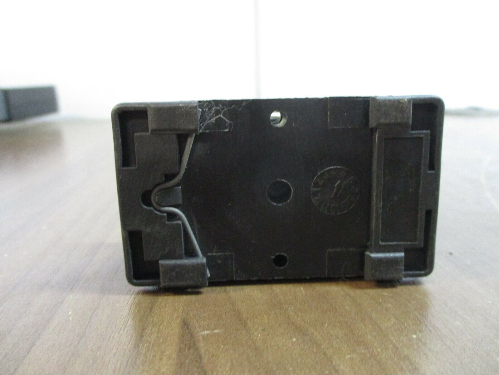 Allen-Bradley Relay 700-HA33Z24 24VDC Coil w/ Base Used