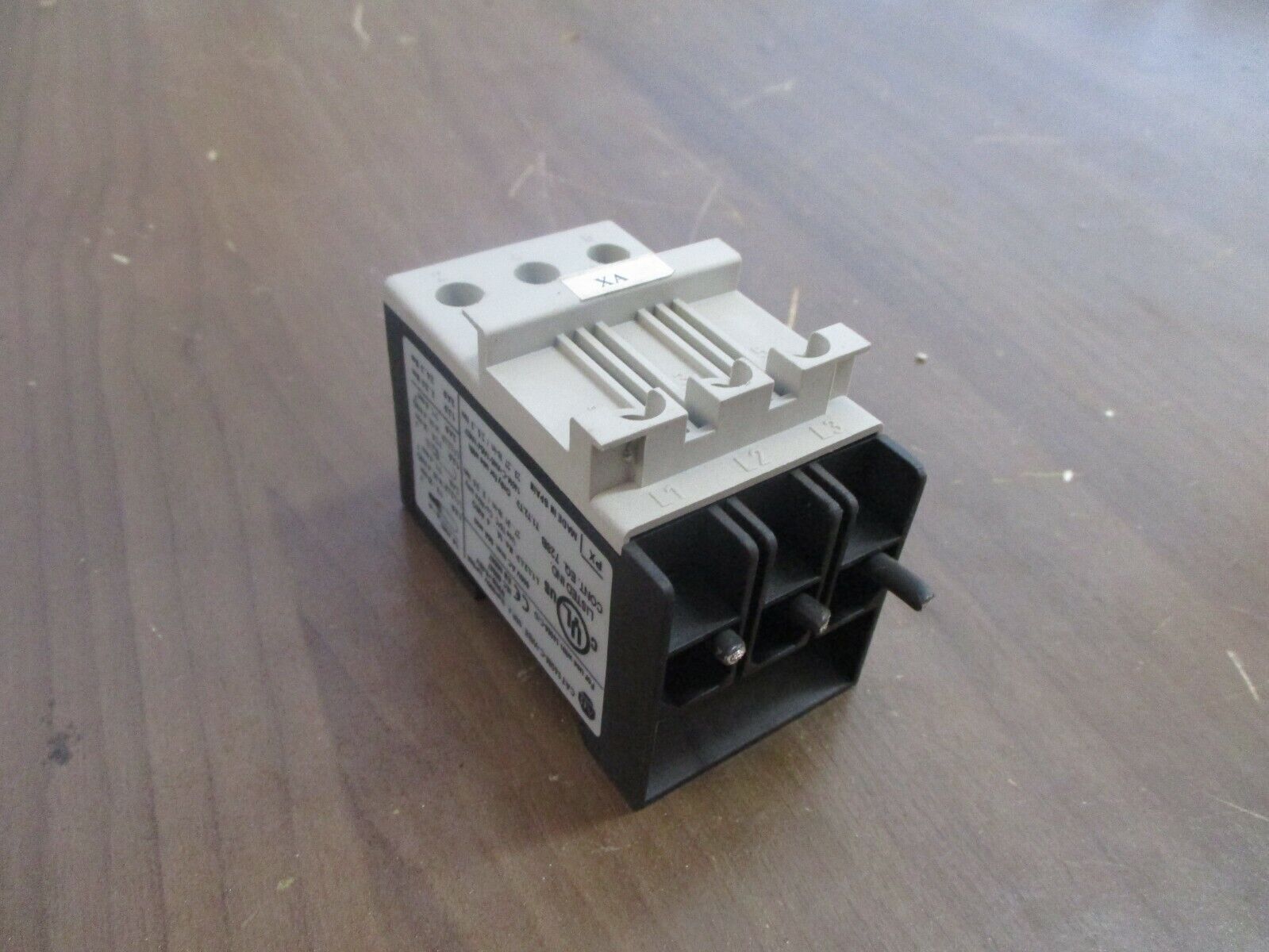 Allen-Bradley Busbar Feeder Block 140M-C-WBE Ser. A 64A 600V Used