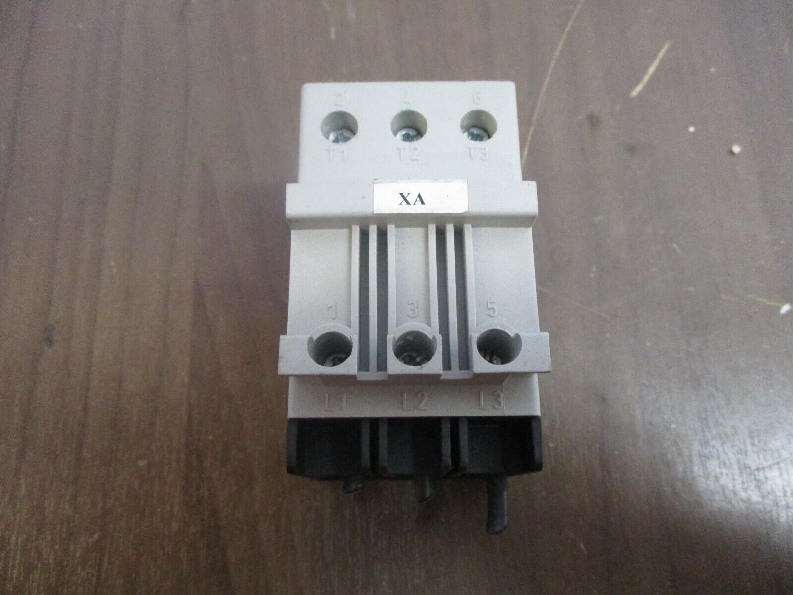 Allen-Bradley Busbar Feeder Block 140M-C-WBE Ser. A 64A 600V Used