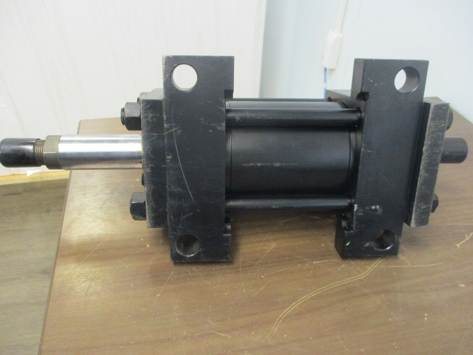 Parker Series 2H Hydraulic Cylinder 03.25 KCP2HLU14A14A 3.000 3000PSI Used