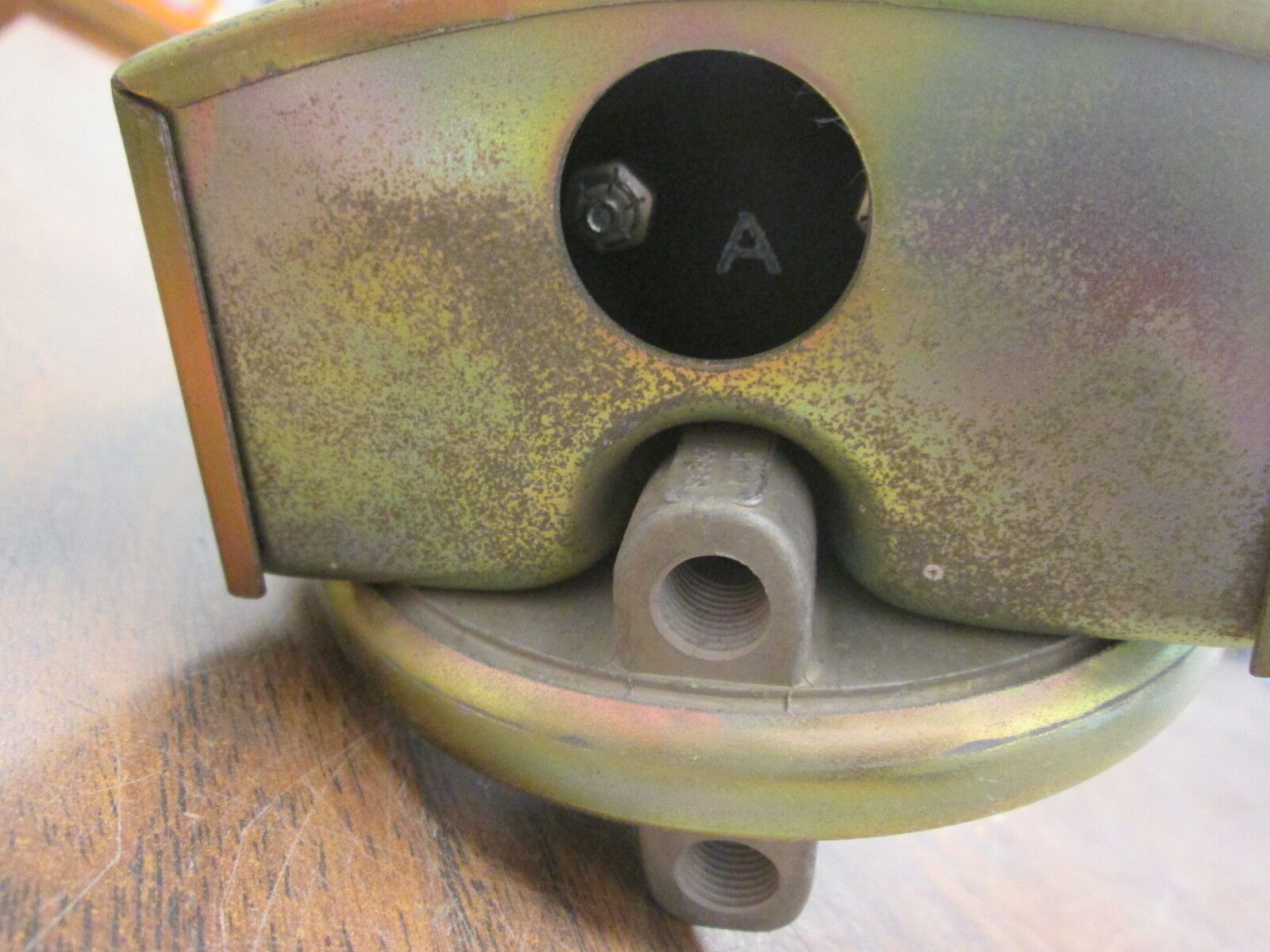 Dwyer Pressure Switch 24-166081-00 Used