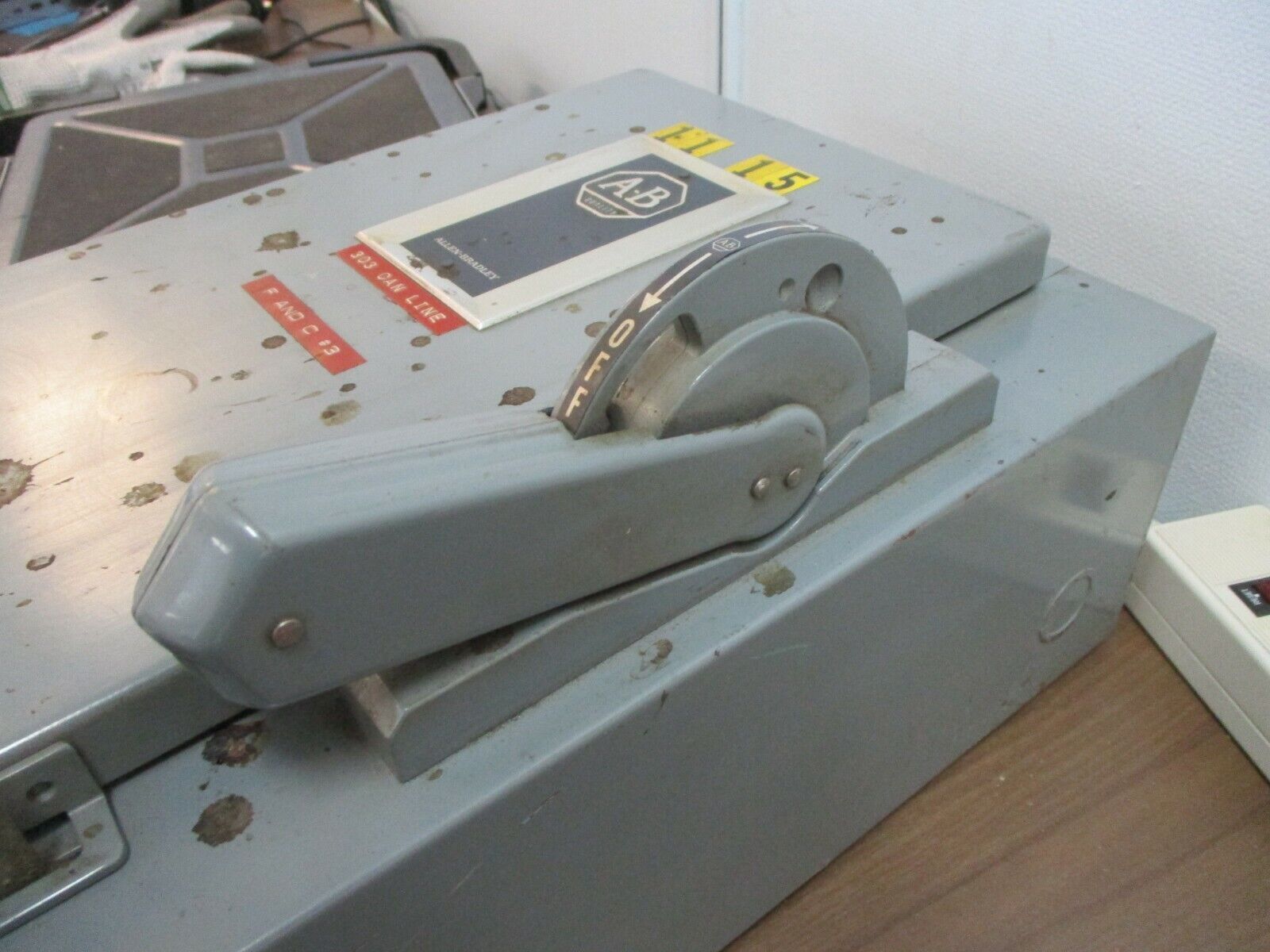 Allen-Bradley Fusible Size 1 Combination 712-BAA25 Ser. N 240V Coil Used