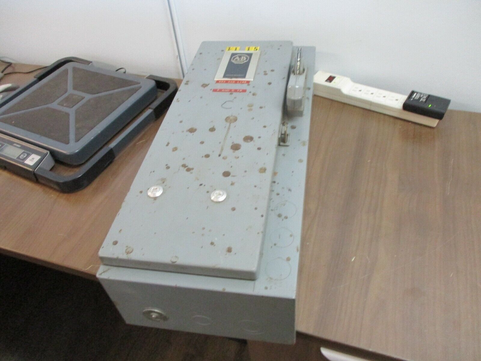 Allen-Bradley Fusible Size 1 Combination 712-BAA25 Ser. N 240V Coil Used