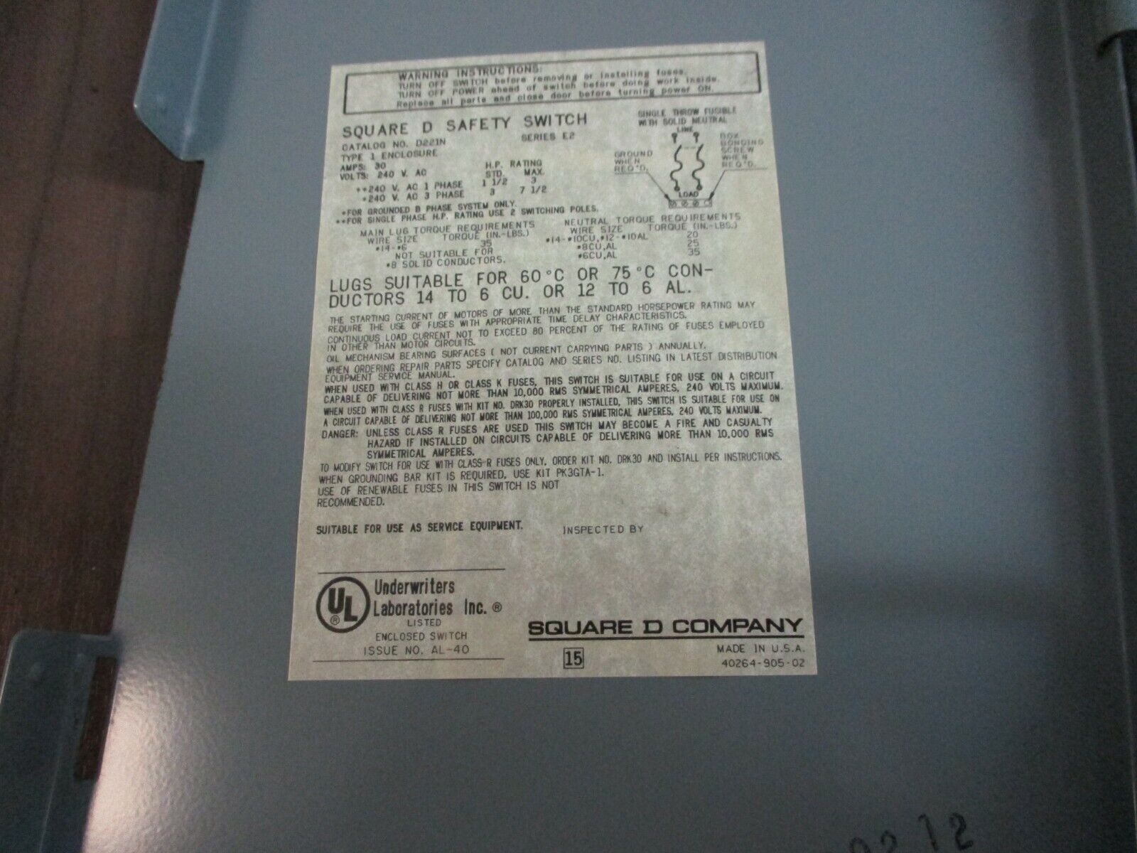 Square D Fusible Safety Switch D221N 30A 240V 1Ph Used