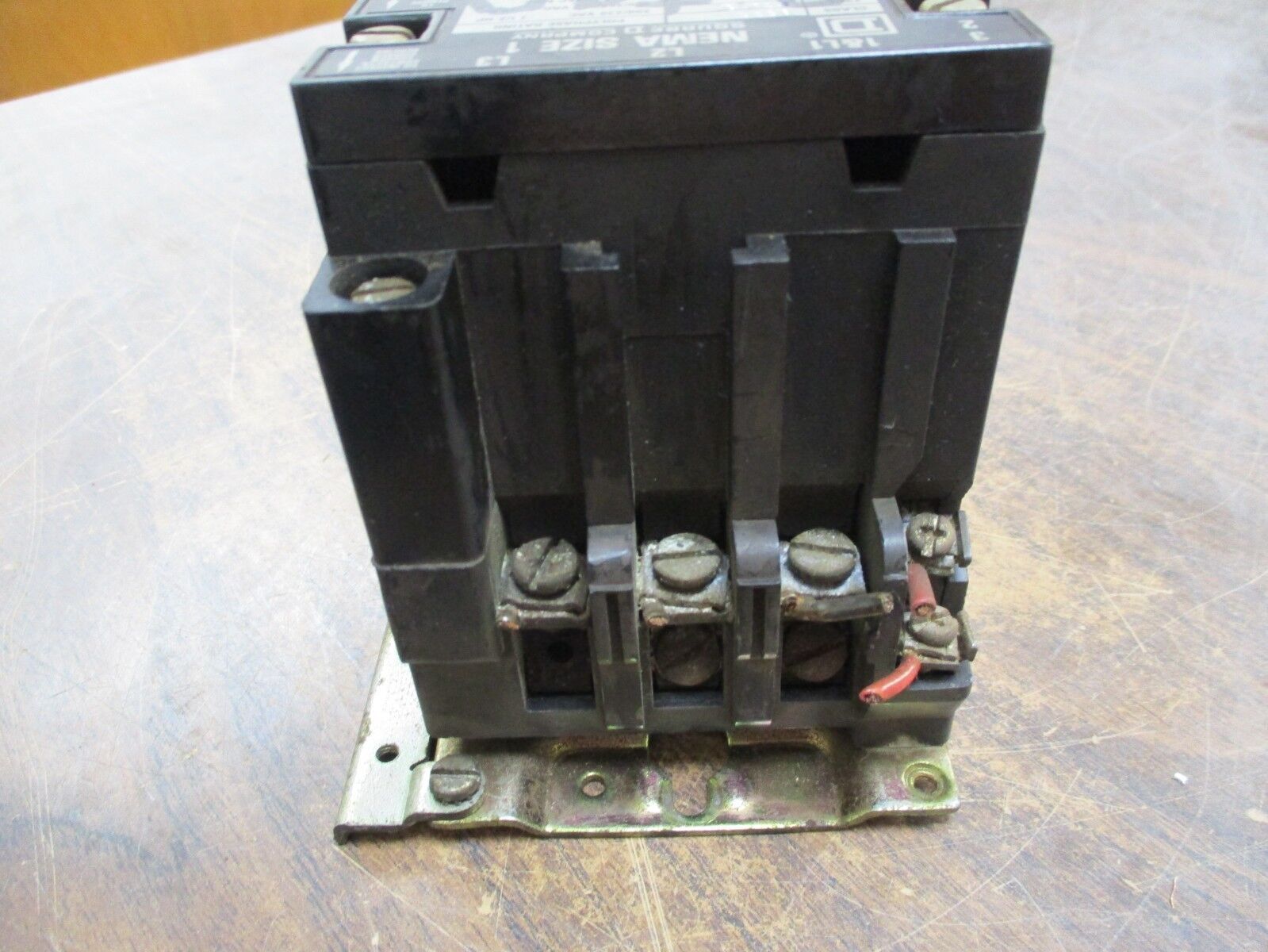 Square D Size 1 Starter 8536 SC0 3 120V Coil 10HP 600V w/ Aux Contact Used