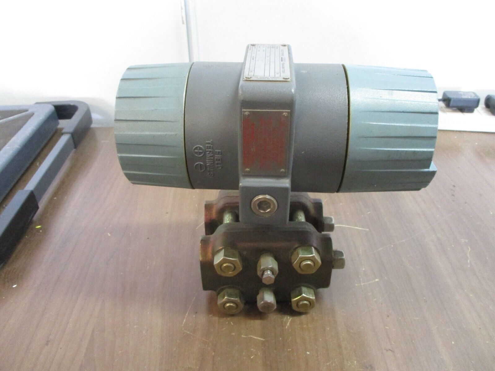 Foxboro Electronic Transmitter 823DP-I3K1SL2-CMS 12.5-65VDC 3000PSI Used