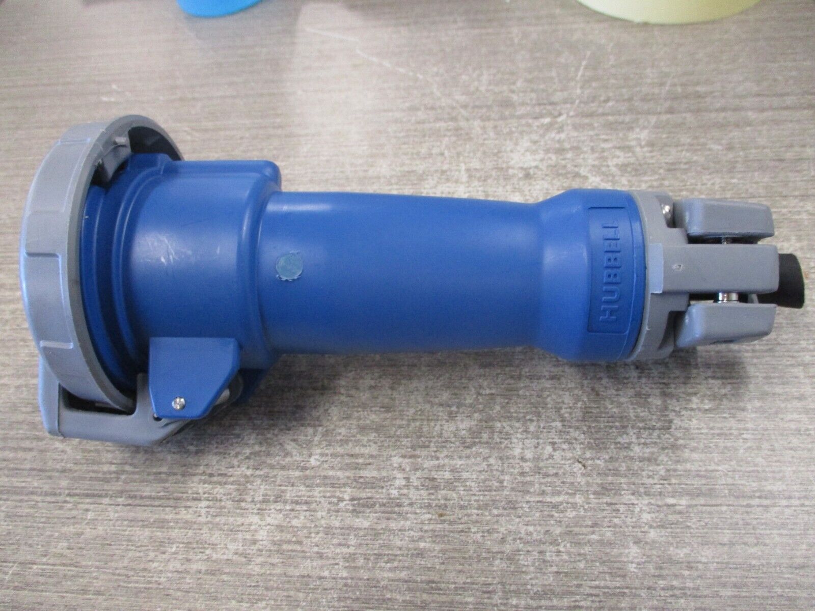 Hubbell Watertight Connector 430C9W 30A 250V 3Ph *Wire End* Used