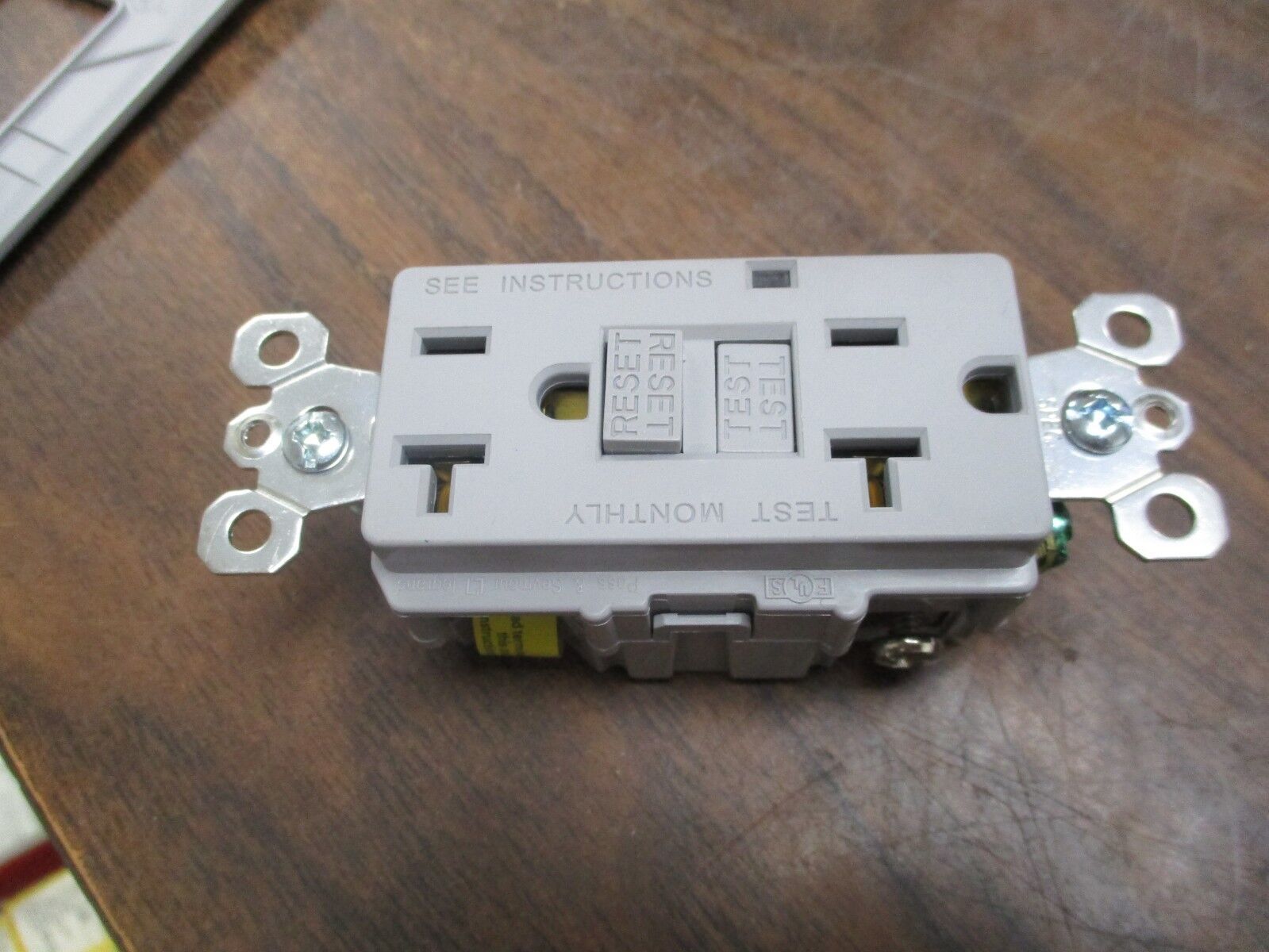 Legrand GFCI Duplex Receptacle 2094-GRY 20A 125V New Surplus