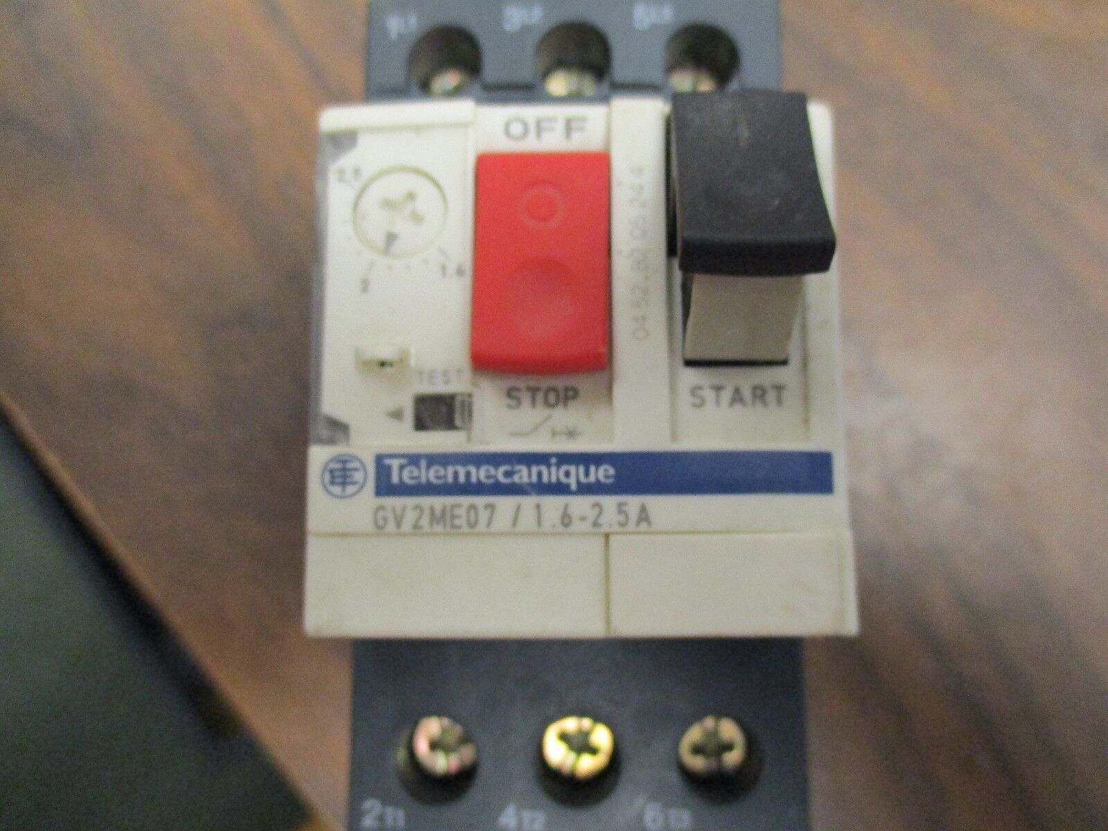 Telemecanique Manual Motor Starter GV2ME07 Range: 1.6-2.5A , Used