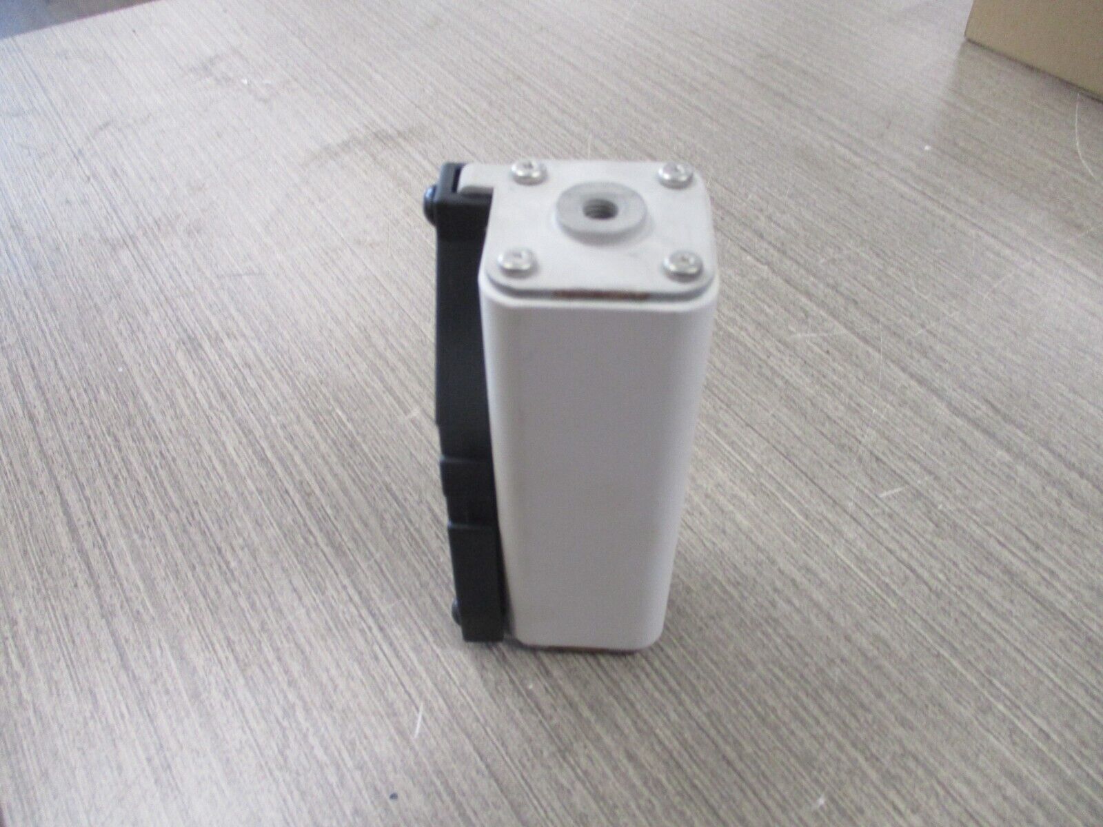 Cooper Bussmann Fuse 170E3581 160A 750V New Surplus