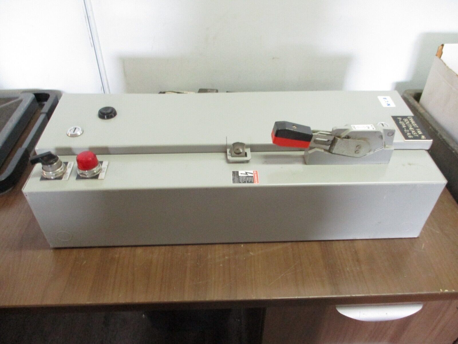 Eaton Size 0 Fusible Combination ECN1601AJB 120V Coil Trip: 4-20A Used