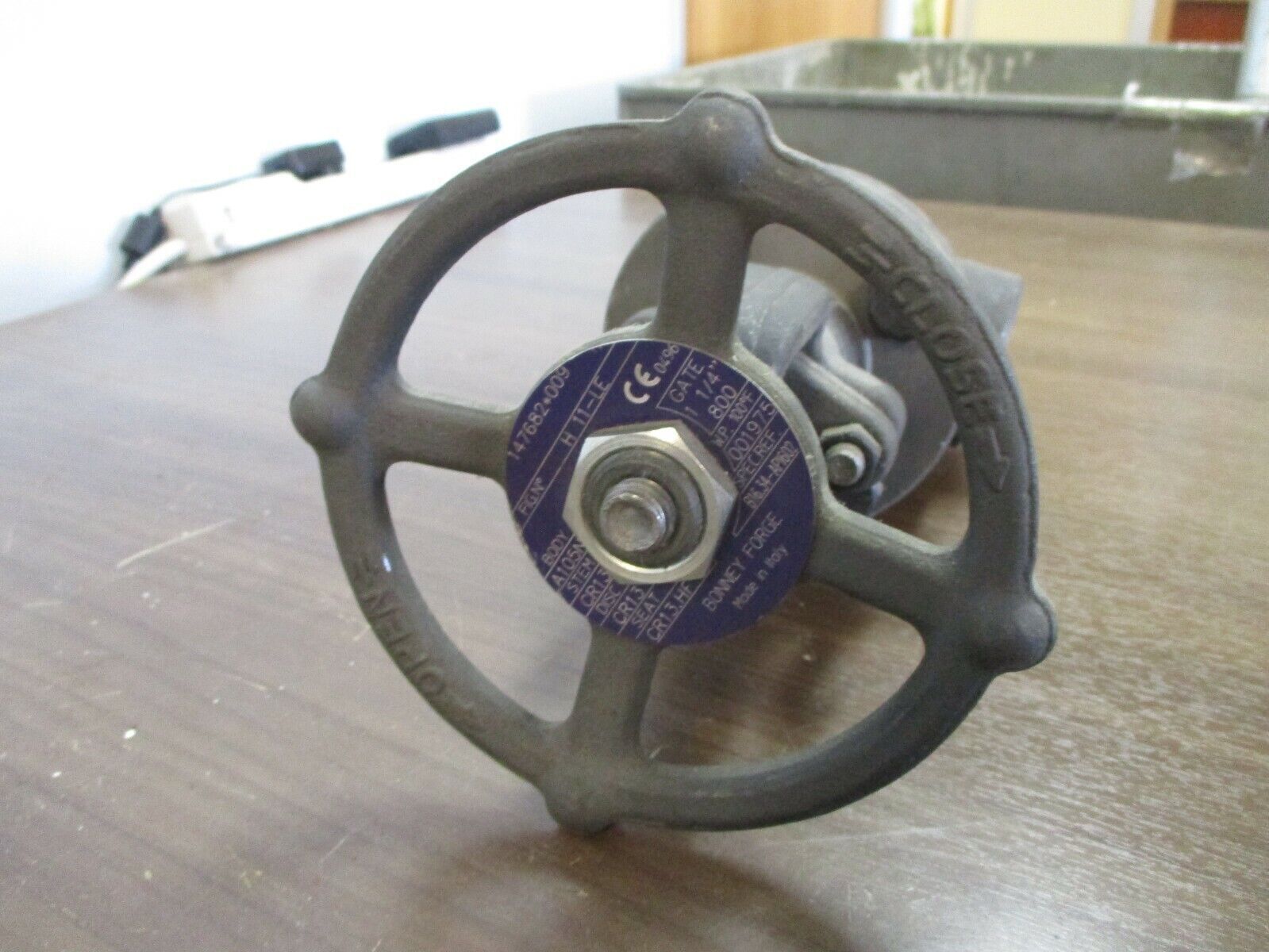 Bonney Forge Ball Valve H 11-LE 1 1/4" Body: A105N Stem: CR13 Disc: CR13 Used