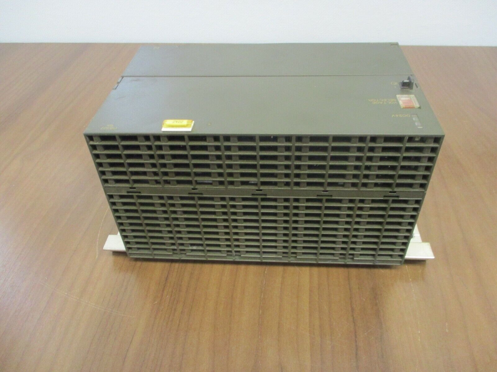 Siemens Simatic S7 Power Supply 6ES7 307-1KA00-0AA0 Input: 120/230VAC Used