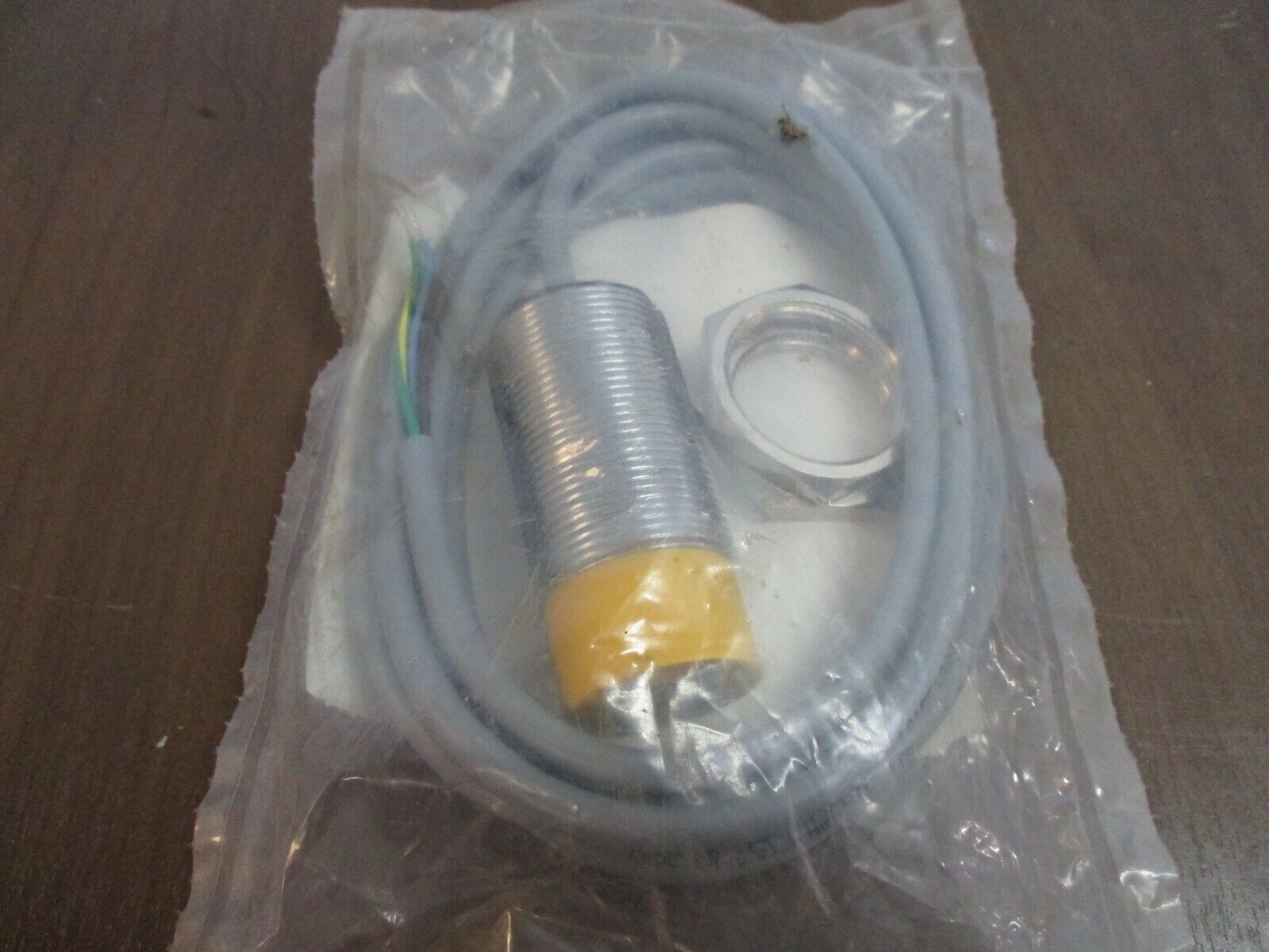 Turck Proximity Sensor NI15-G30-AZ3X 20-250VAC@400mA 10-300VDC@300mA New Surplus