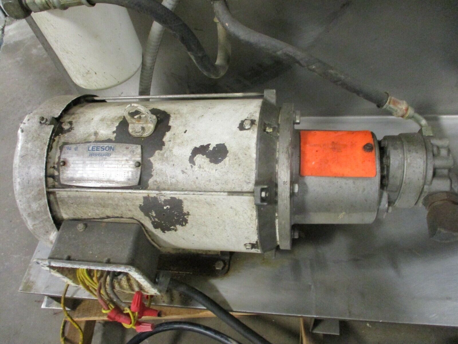 Leeson Hydraulic Pump w/ Tank C215T17WK23 10HP 208-230/460V 26/13A Used