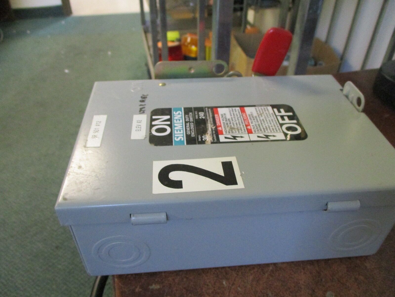 Siemens Fusible Safety Switch GF221N 30A 240V Used