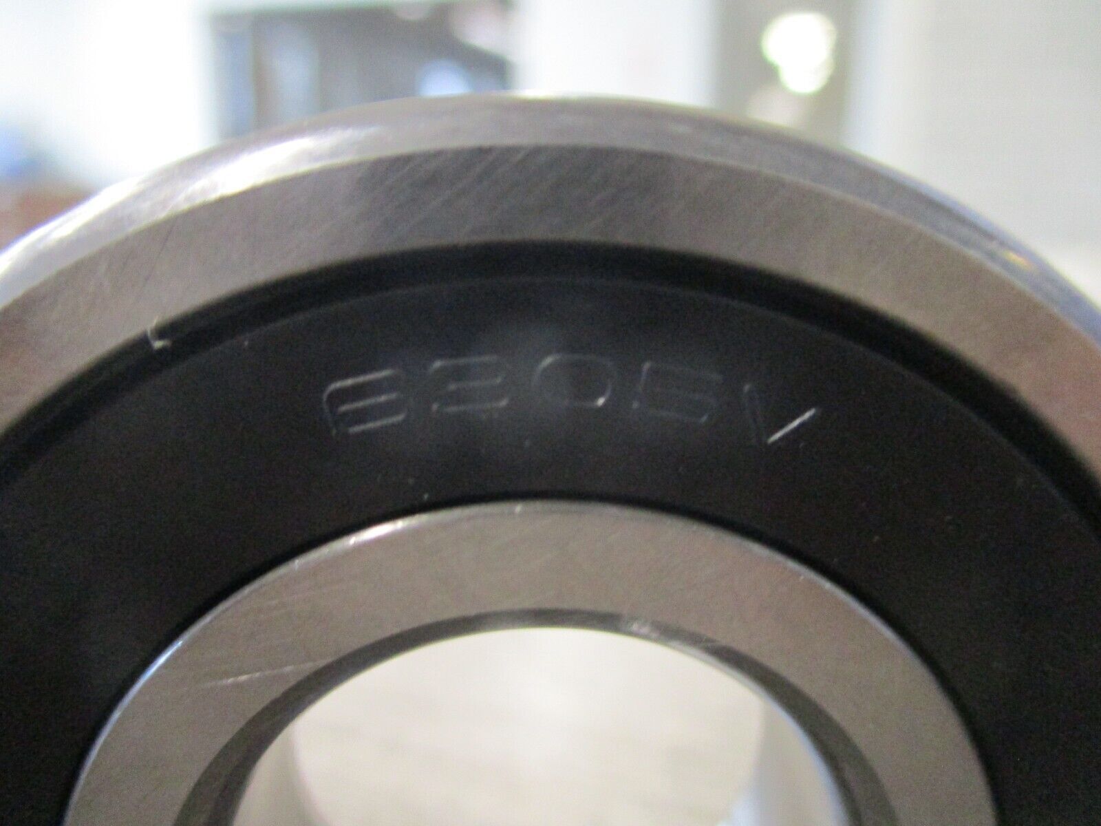 NSK Ball Bearing 6305VVC3E *Lot of 2* New Surplus