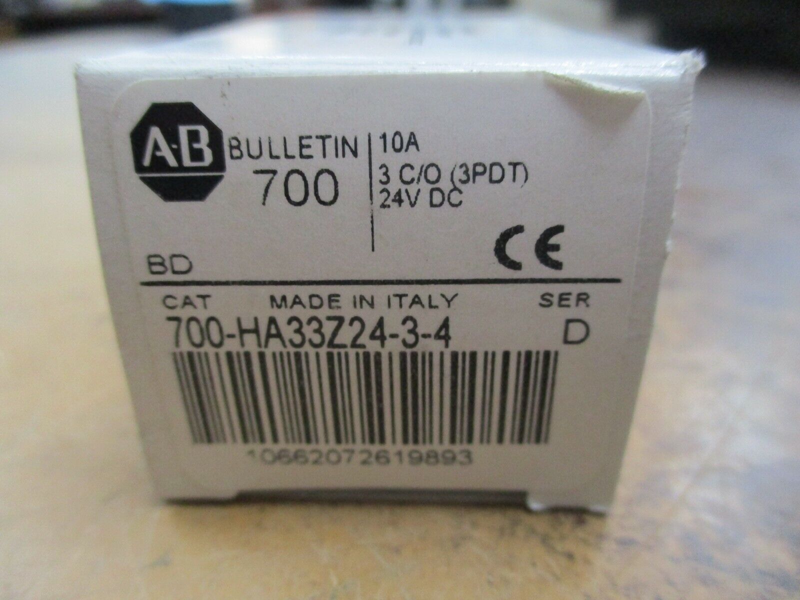 Allen-Bradley Relay 700-HA33Z24-3-4 Ser. D 24VDC New Surplus