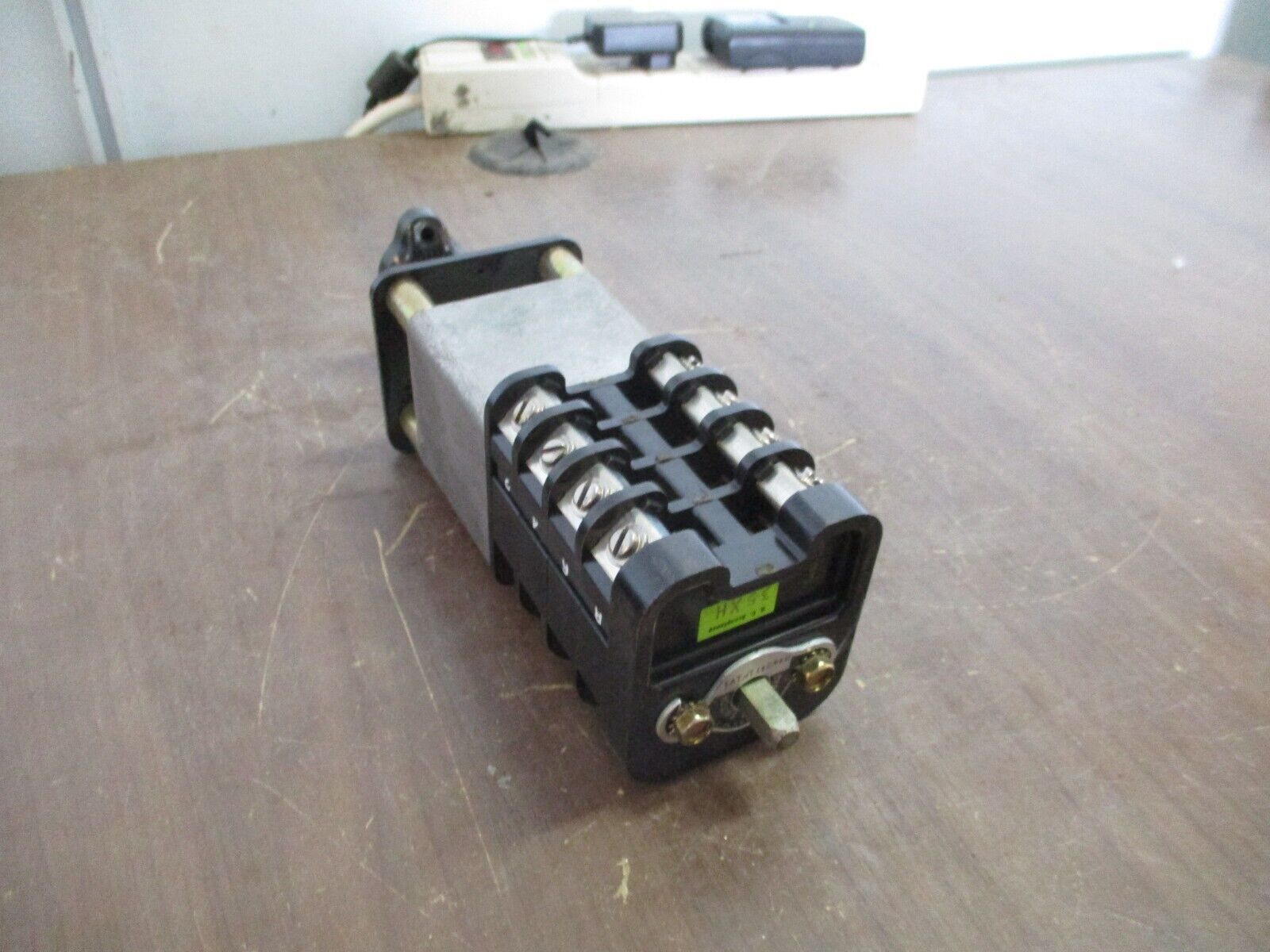 GE Type SBM Rotary Switch D4A04T1F1V1 Start / Stop Used