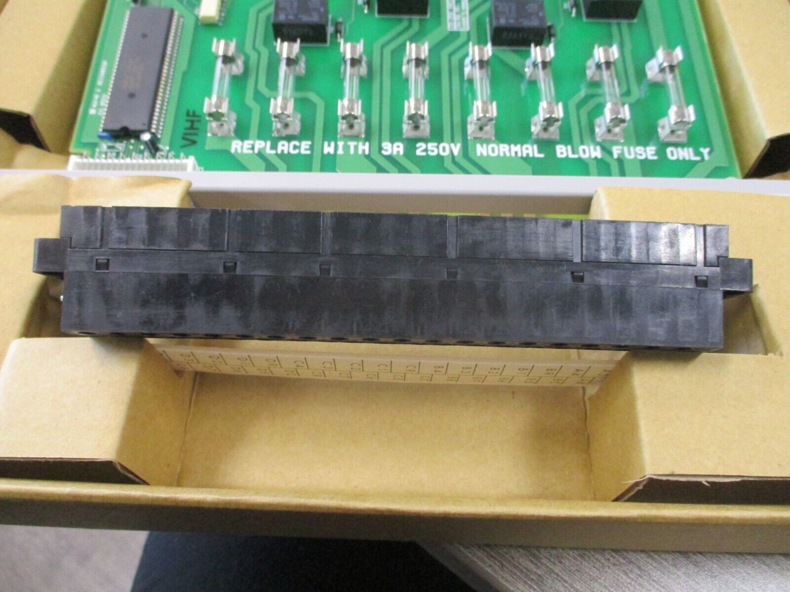 Siemens 505-4908 Relay Output Module 2586241-0001 New Surplus