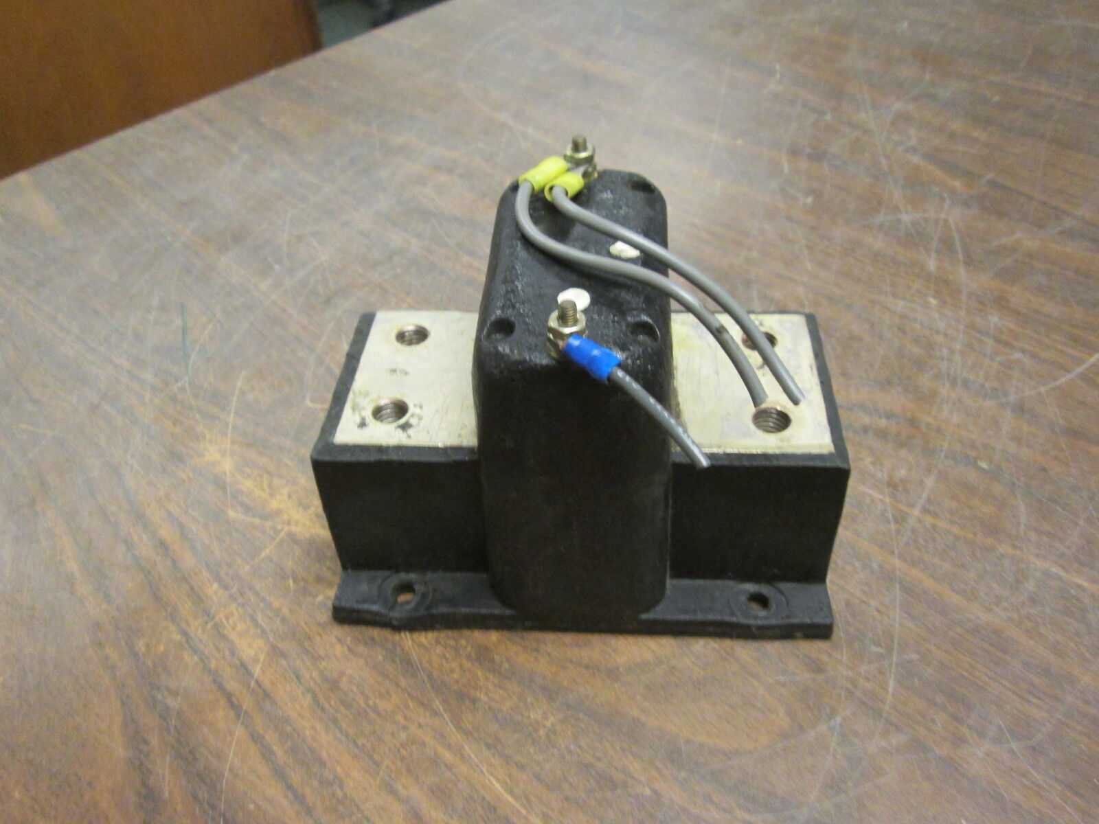 Westinghouse External Current Sensor 2608D26G01 2000A For PCG/SPCB Type Breakers