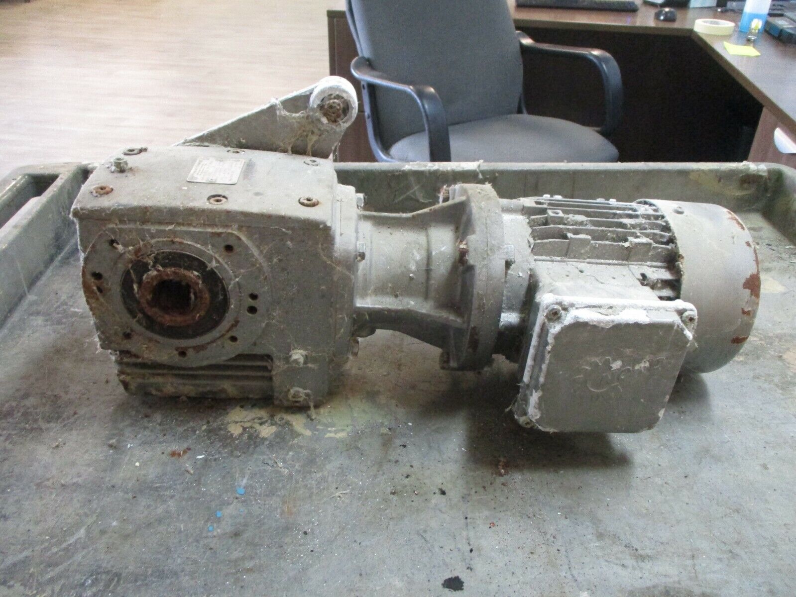 Nord Gear Motor 201643288-200 22099730 1HP Ratio: 60.85:1 1636 LB-In Used