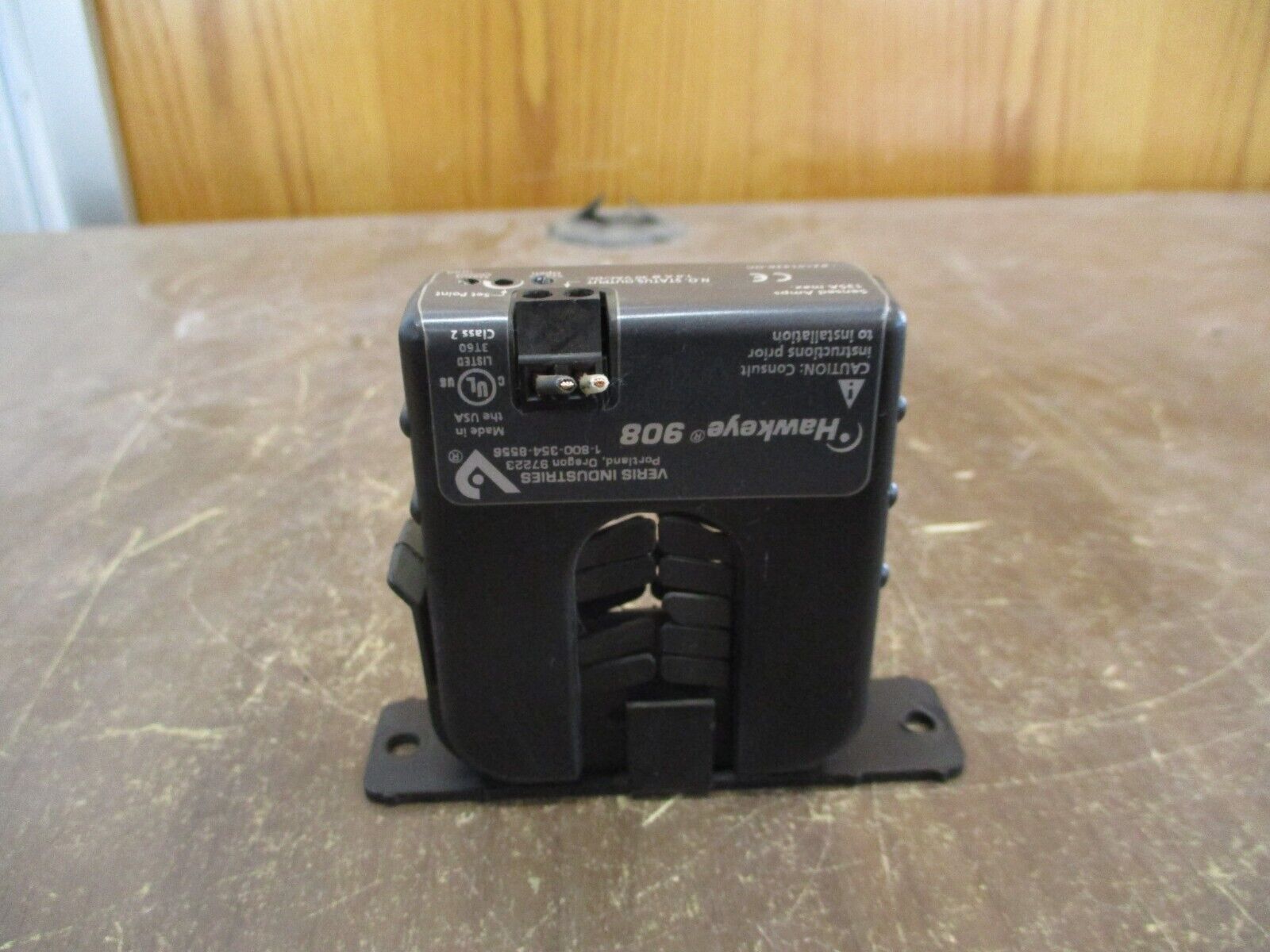 Veris Hawkeye 908 Current Sensor H908 Sensed: 135A Max *Broken Fin* Used