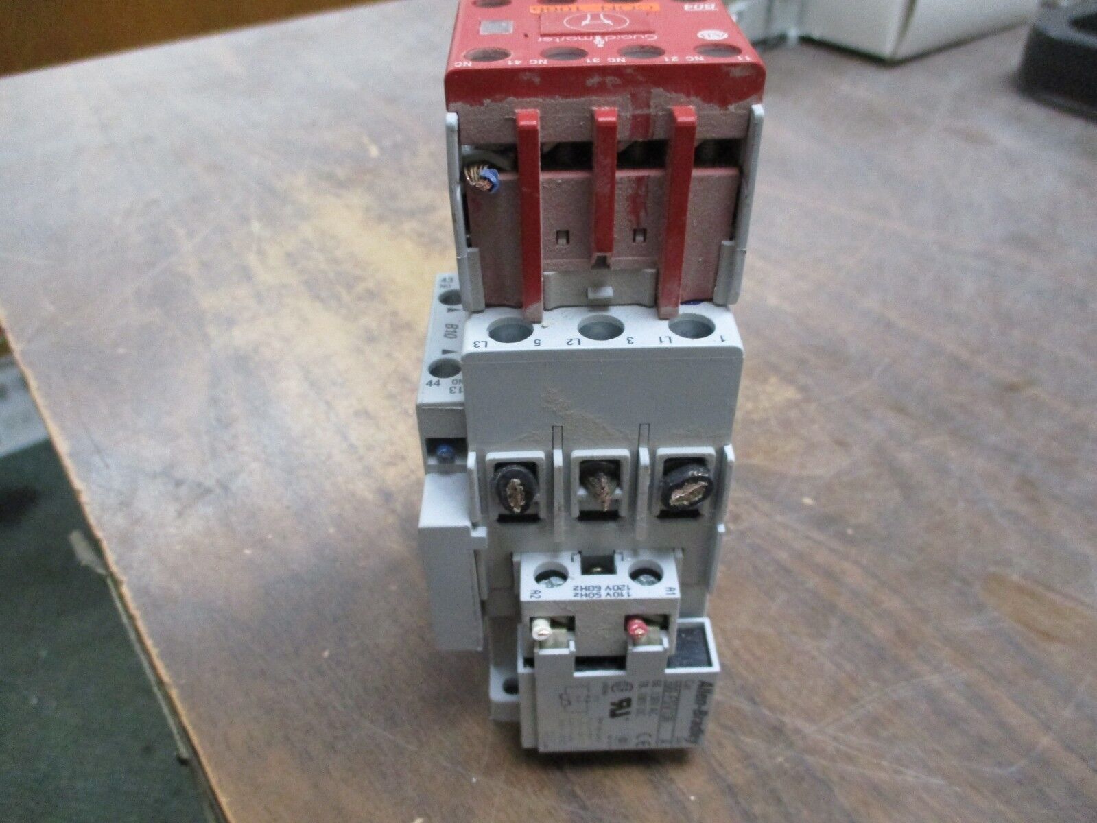 Allen-Bradley Safety Contactor 100S-C30D14C 120V Coil 55A 600V Used