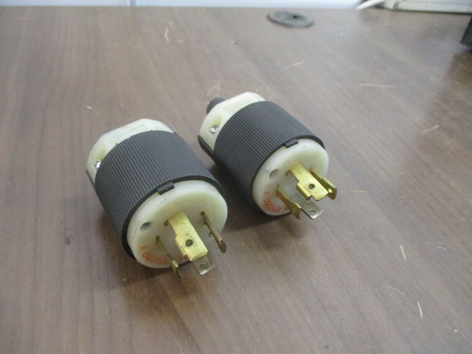 Hubbell Twist Lock Plug 30A 125/250V 3P 4W *Lot of 2* Used