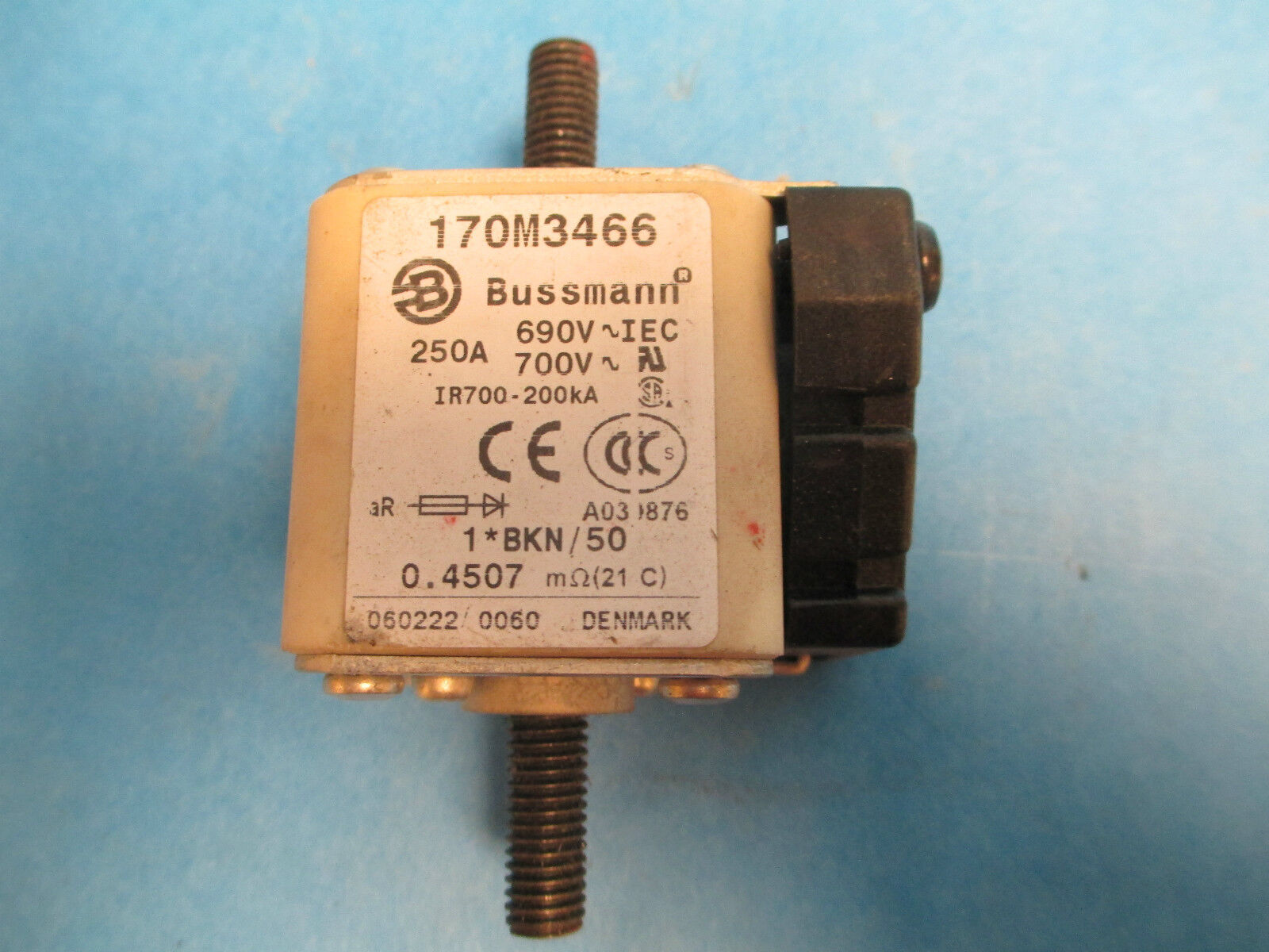 Bussmann Fuse 170M3466 250A 700V