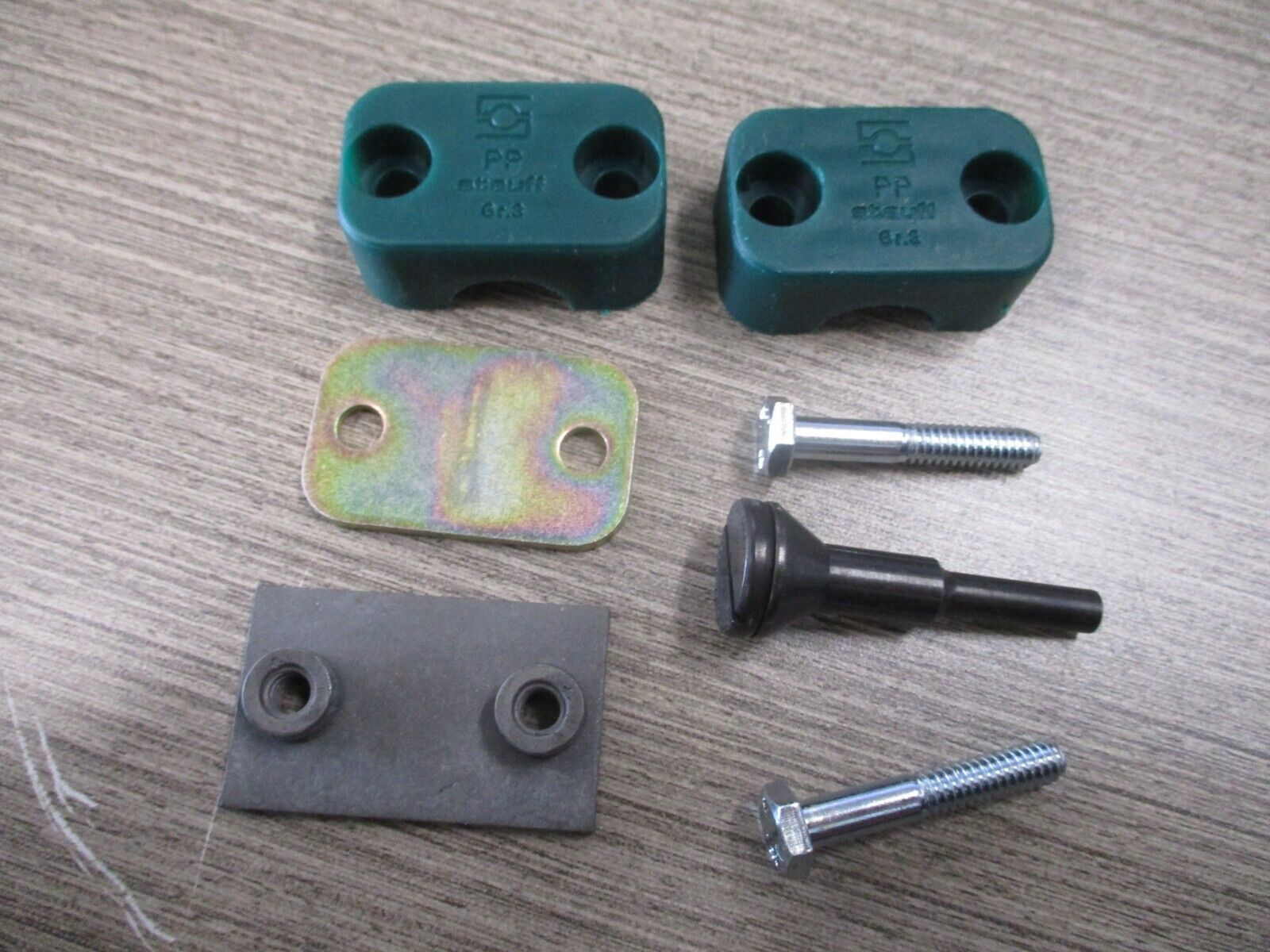 Stauff Pipe Clamp SP3190PPDPAS *Lot of 10* New Surplus