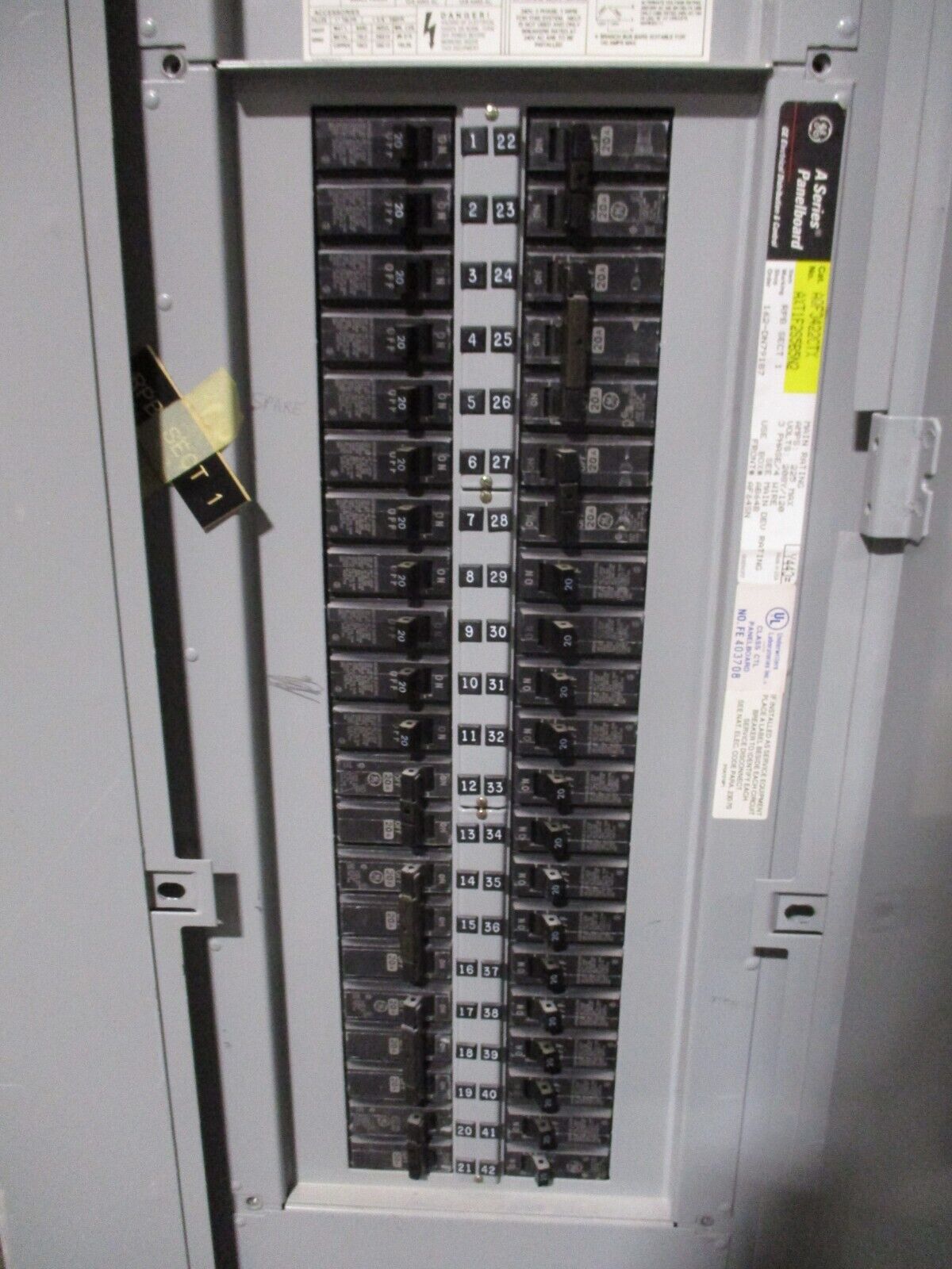 GE Main Breaker Circuit Breaker Panel AQF3422CTX 225A Max, 150A Main 208/120V