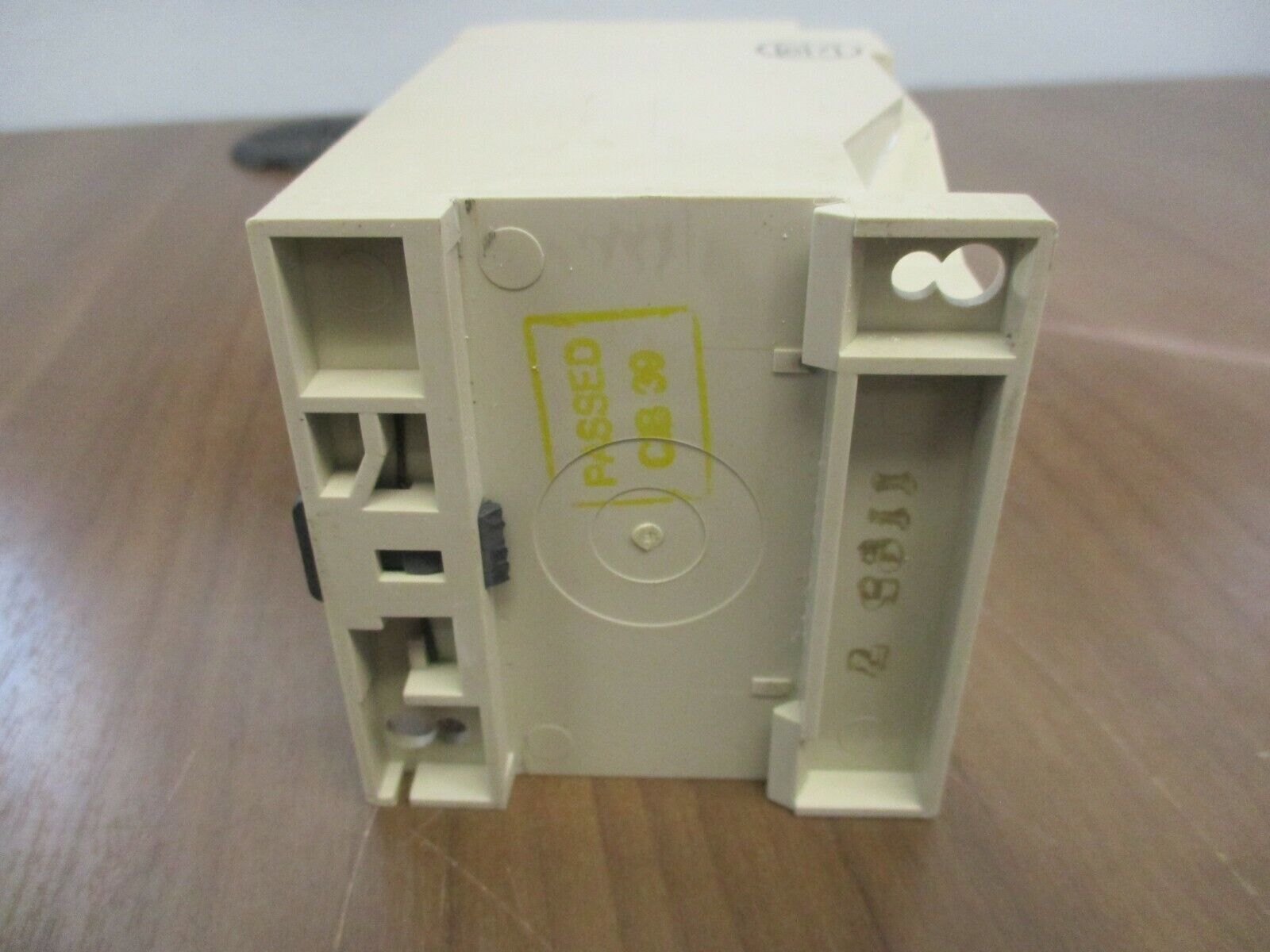 Basler Electric Over/Under Voltage Relay BE4-810/U 1A4N1 120VAC 60Hz Used