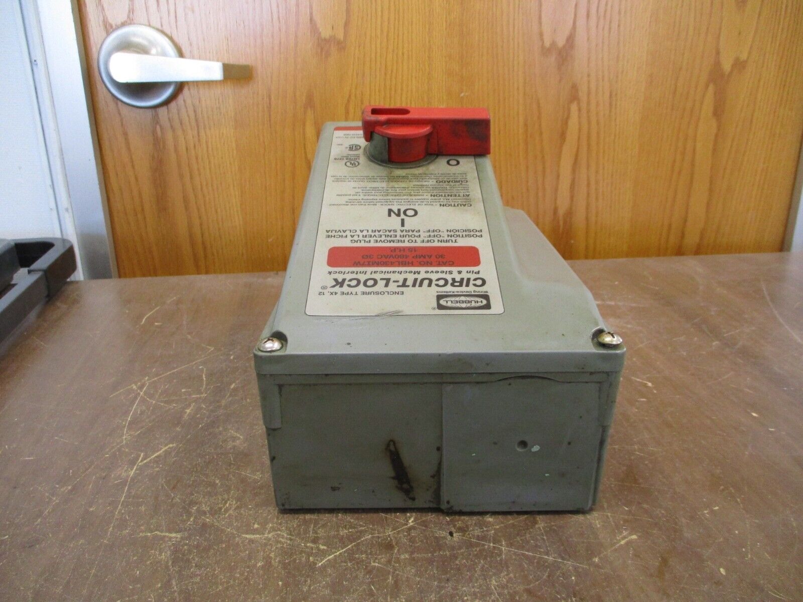Hubbell Circuit-Lock Mechanical Interlock HBL430MI7W 30A 480V 3Ph Used