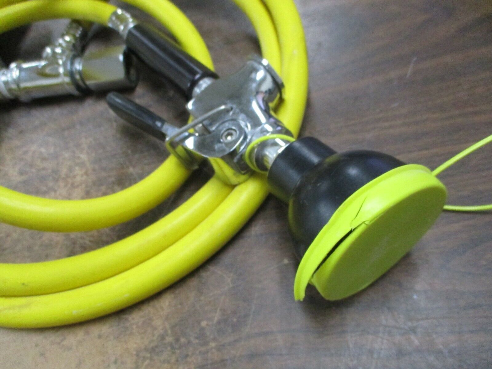 Bradley Portable Eyewash Tank w/ Drench Hose Max Pressure: 130PSI Used