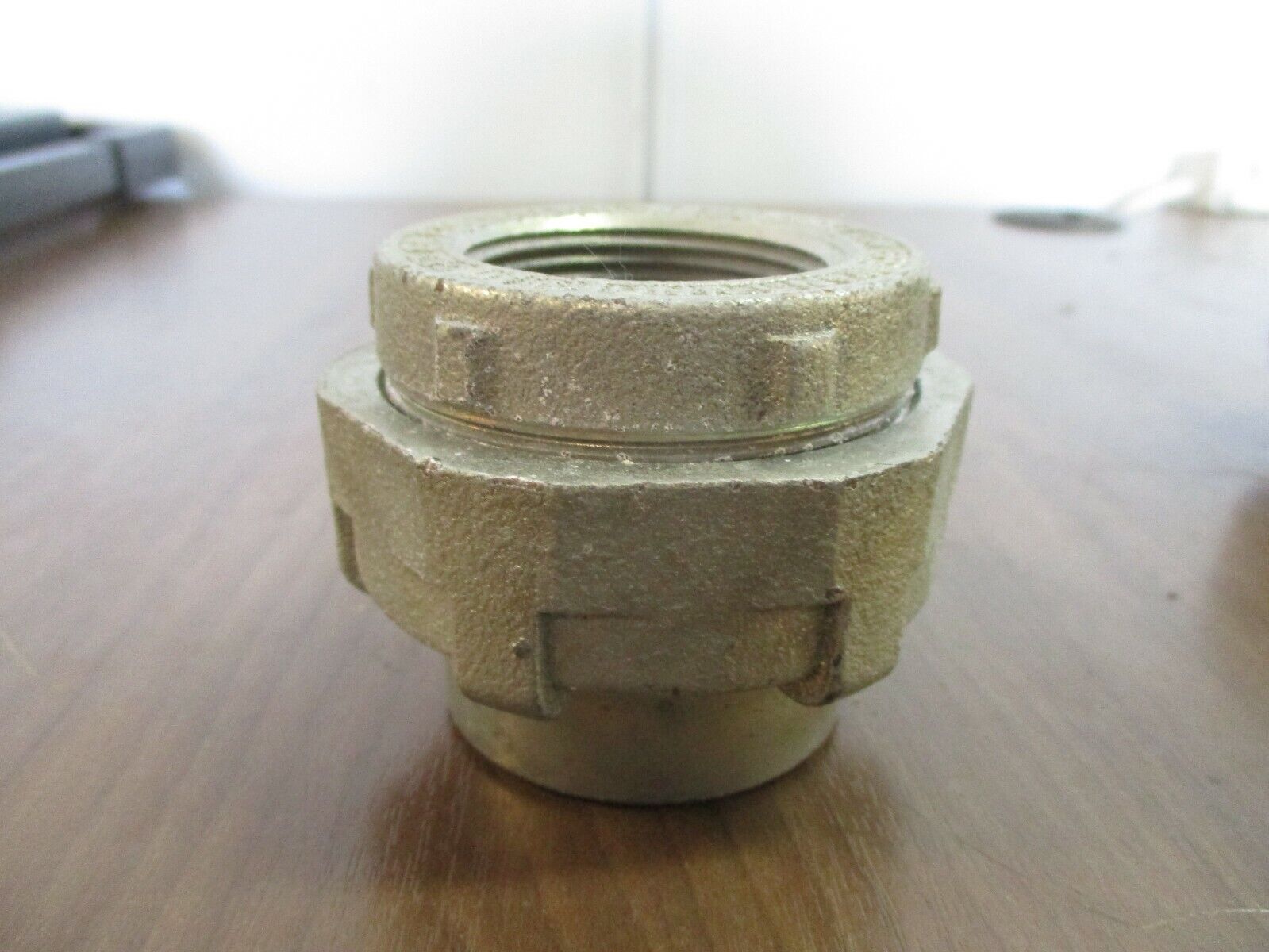 Crouse-Hinds Union Fitting UNF-UNY4 Size: 1 1/4" *Lot of 3* Used