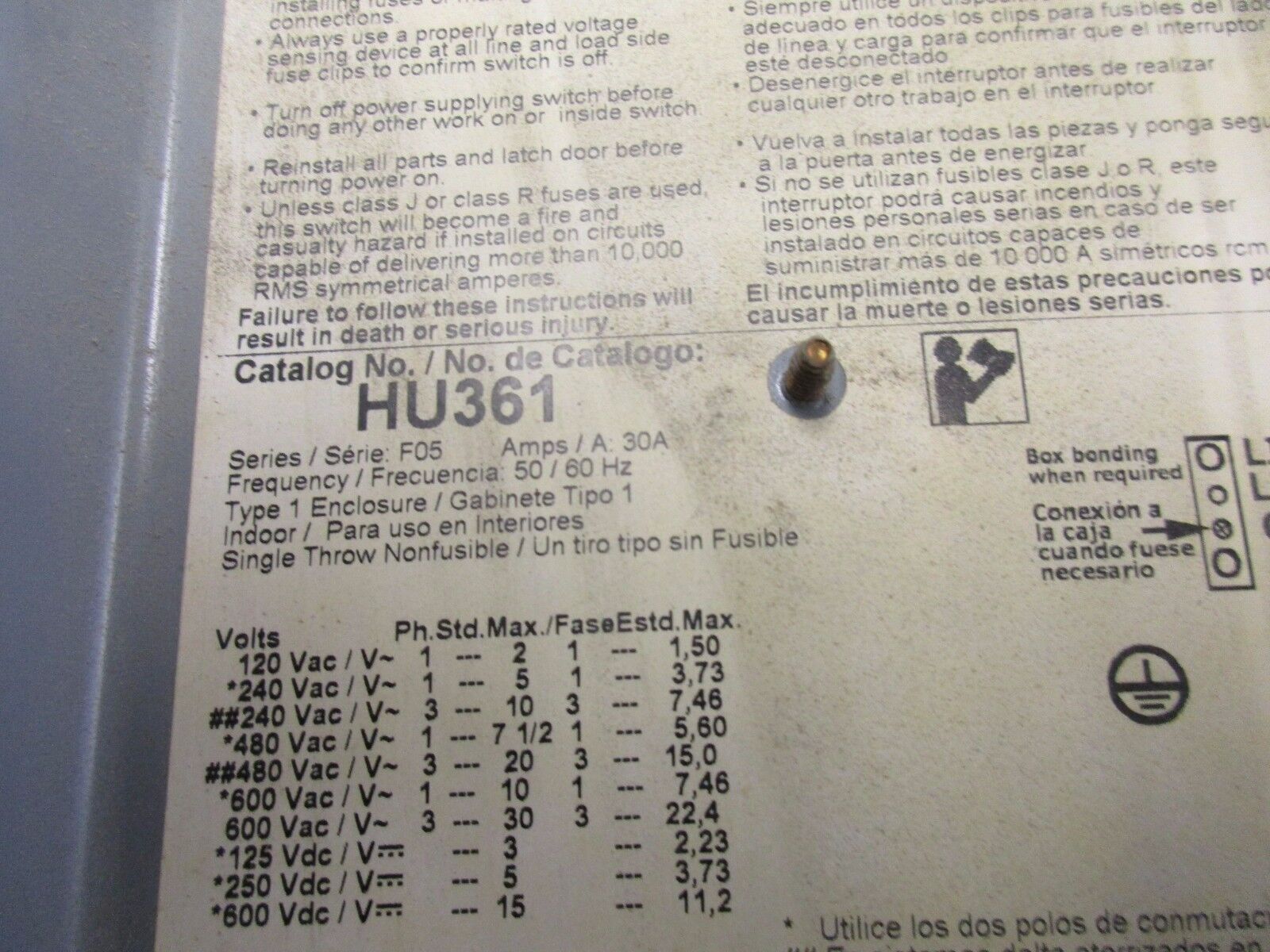 Square D Non-Fusible Safety Switch / Disconnect HU361 30A 600V Used