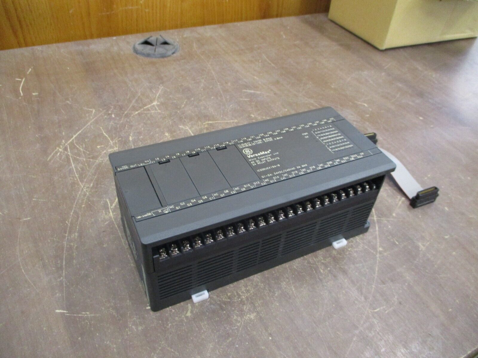 GE VersaMax 64 PT Expansion AC/DC/Relay Module IC200UEX164-B New Surplus