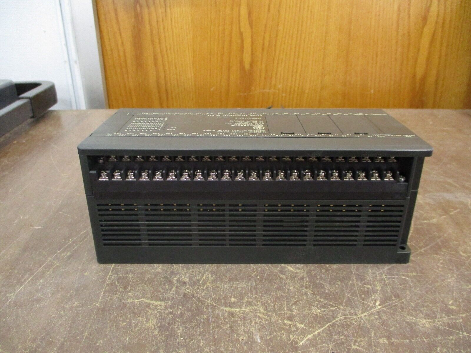 GE VersaMax 64 PT Expansion AC/DC/Relay Module IC200UEX164-B New Surplus