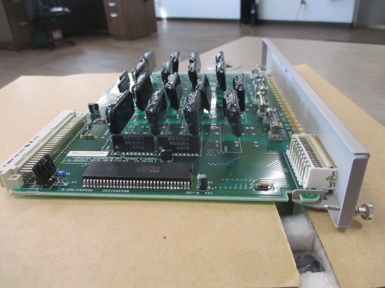 Siemens 505-4816 Output Module 2586270-0002 110-220VAC New Surplus